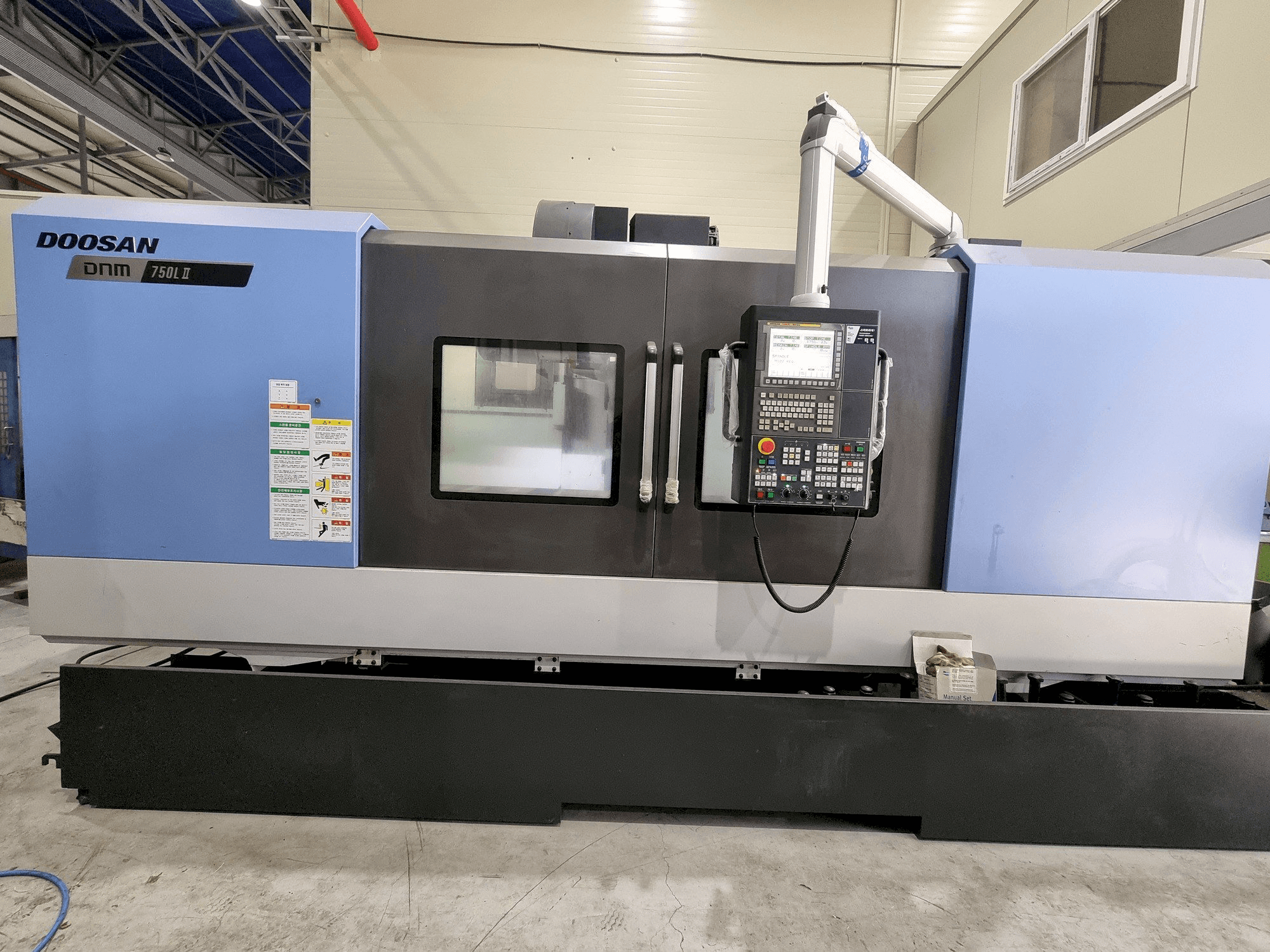 Makine Doosan DNM 750L II - Önden görünüm