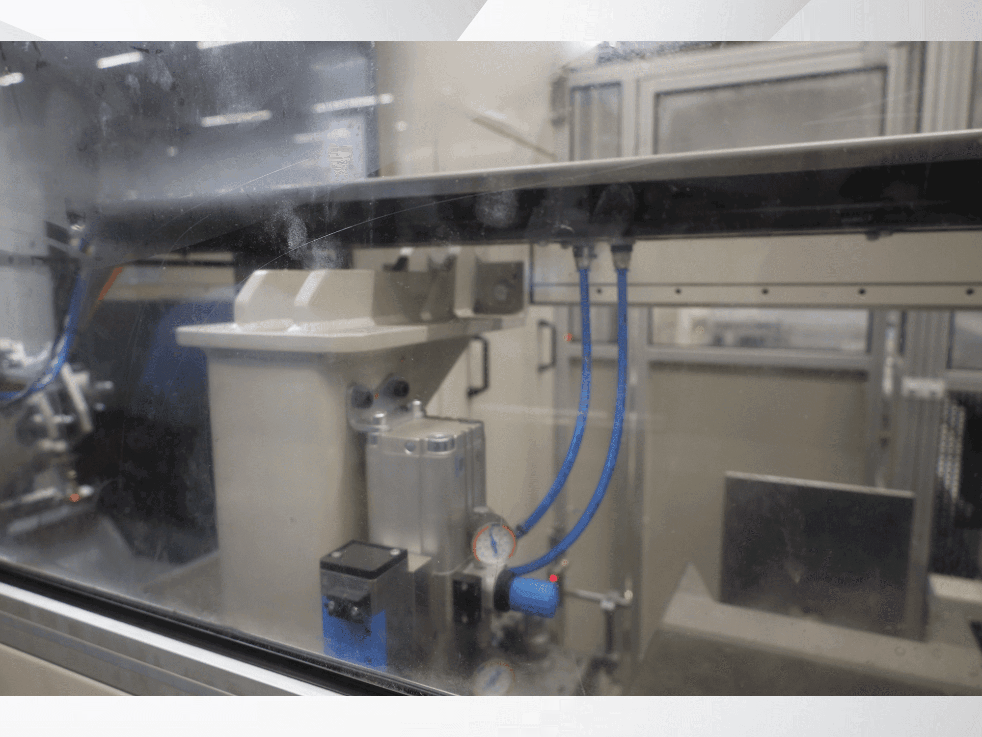 Makine PROFILATOR DV370-HL-05 - Önden görünüm