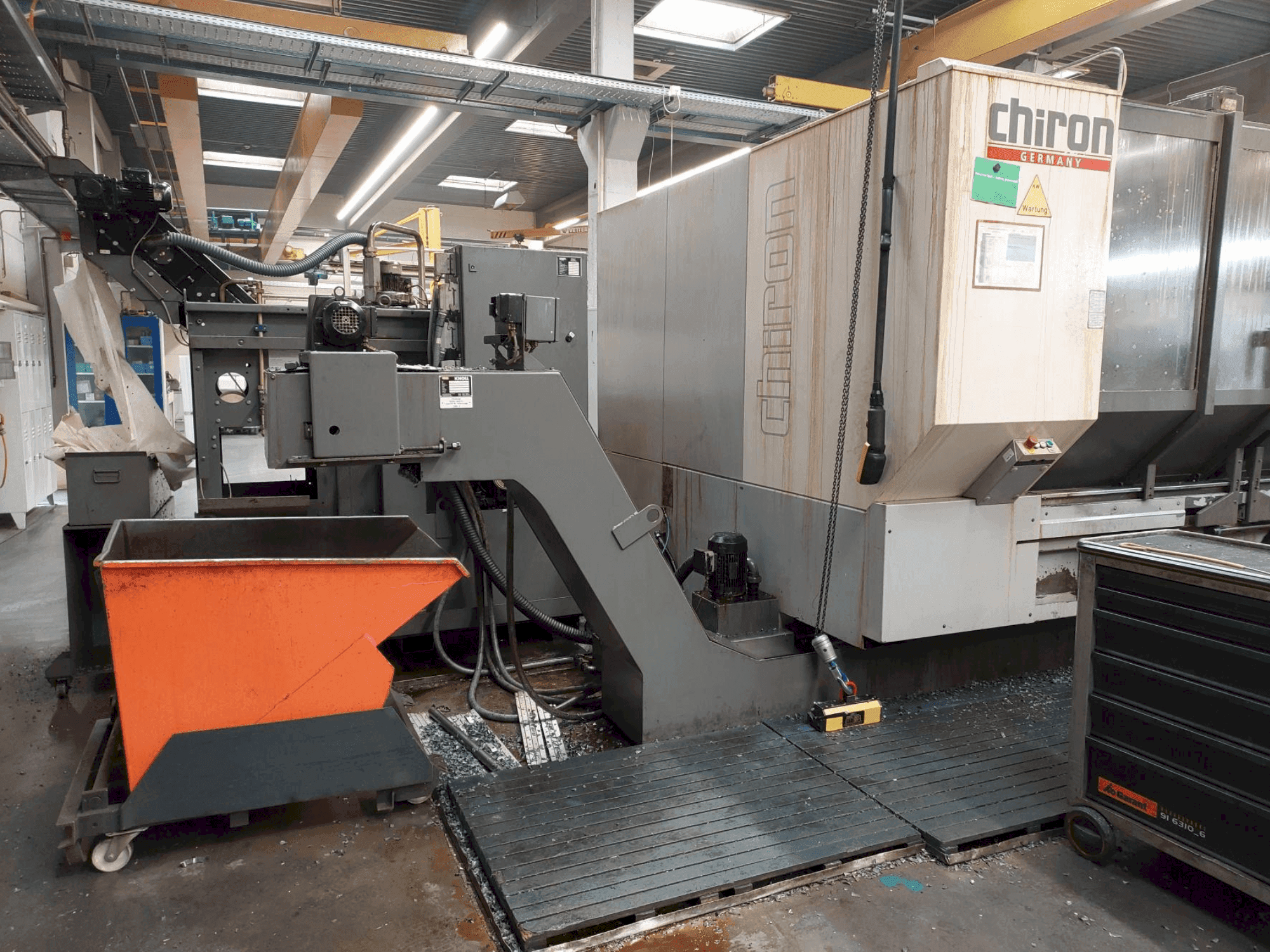 Makine CHIRON FZ 18 L - Önden görünüm