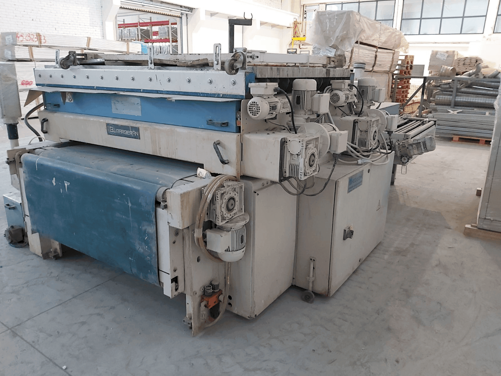 Makine Barberan BRB2-1400-RR - Önden görünüm