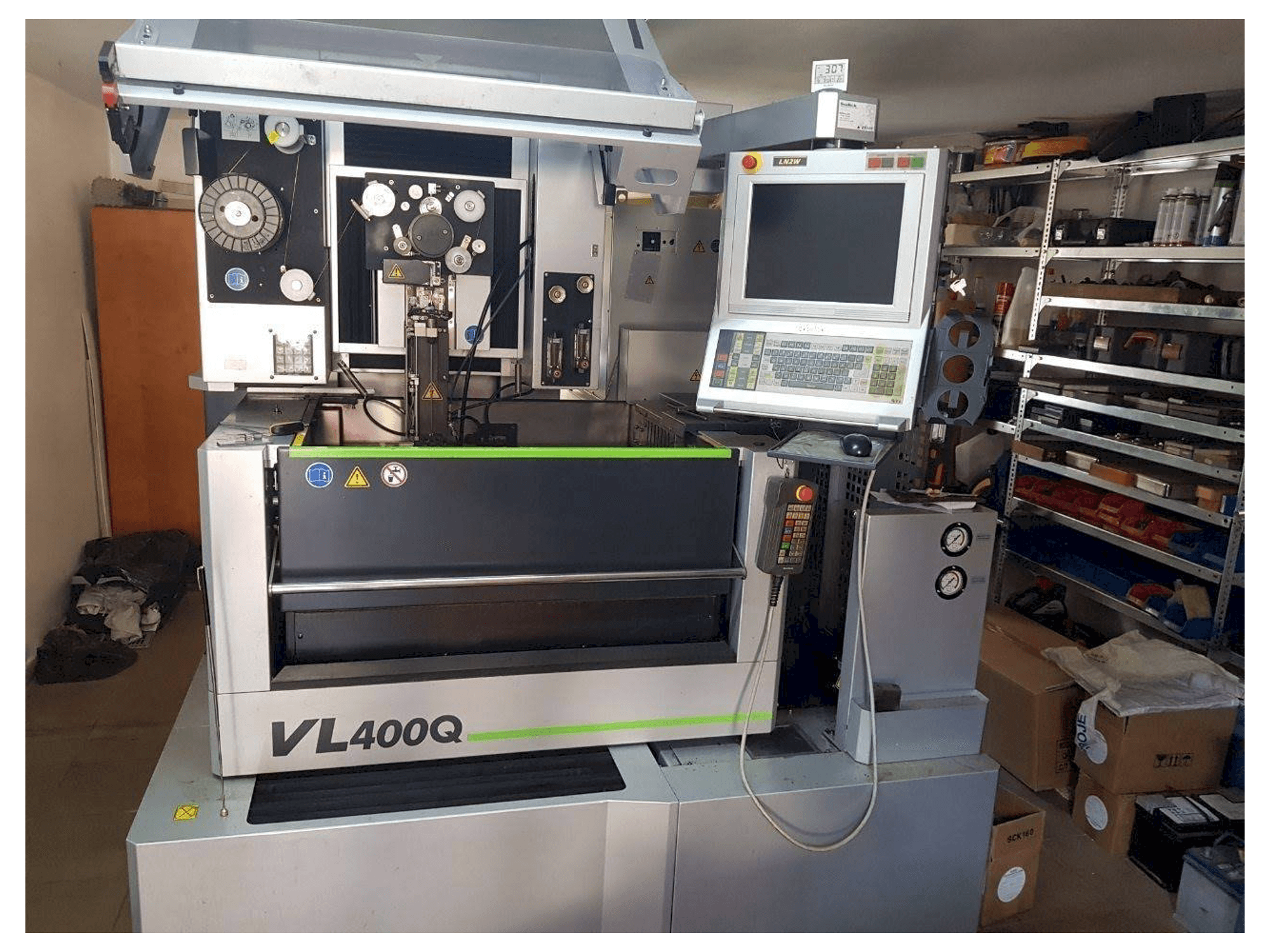 Makine Sodick VL 400Q - Önden görünüm