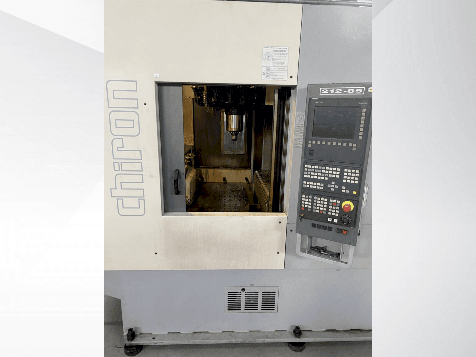 Makine CHIRON DZ 18 W - Önden görünüm