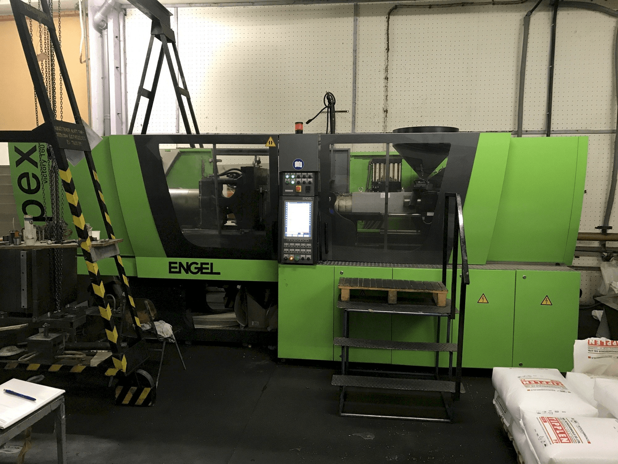 Makine ENGEL Victory 650/160 Spex - Önden görünüm