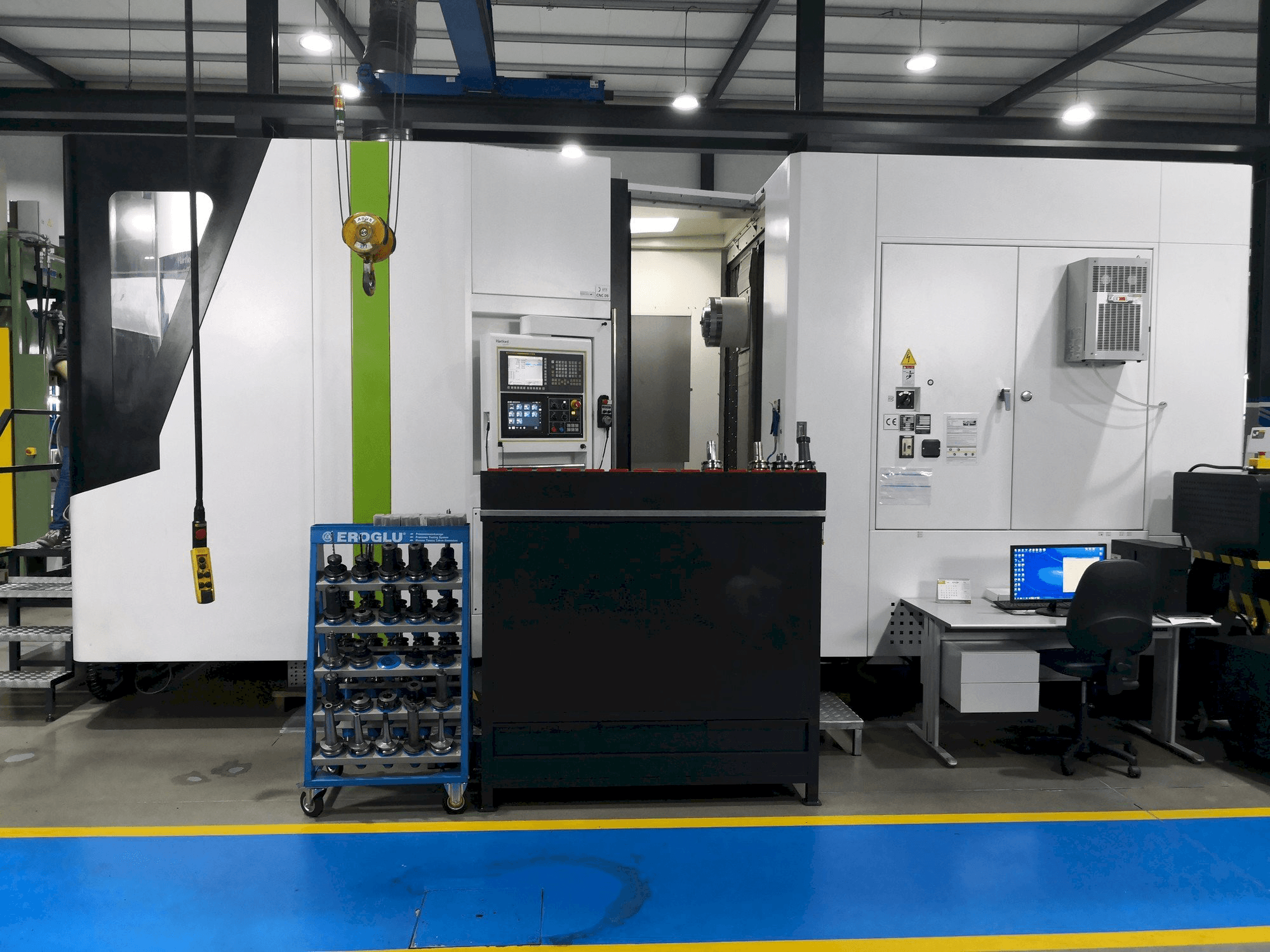 Makine Hartford HMC-10 - Önden görünüm