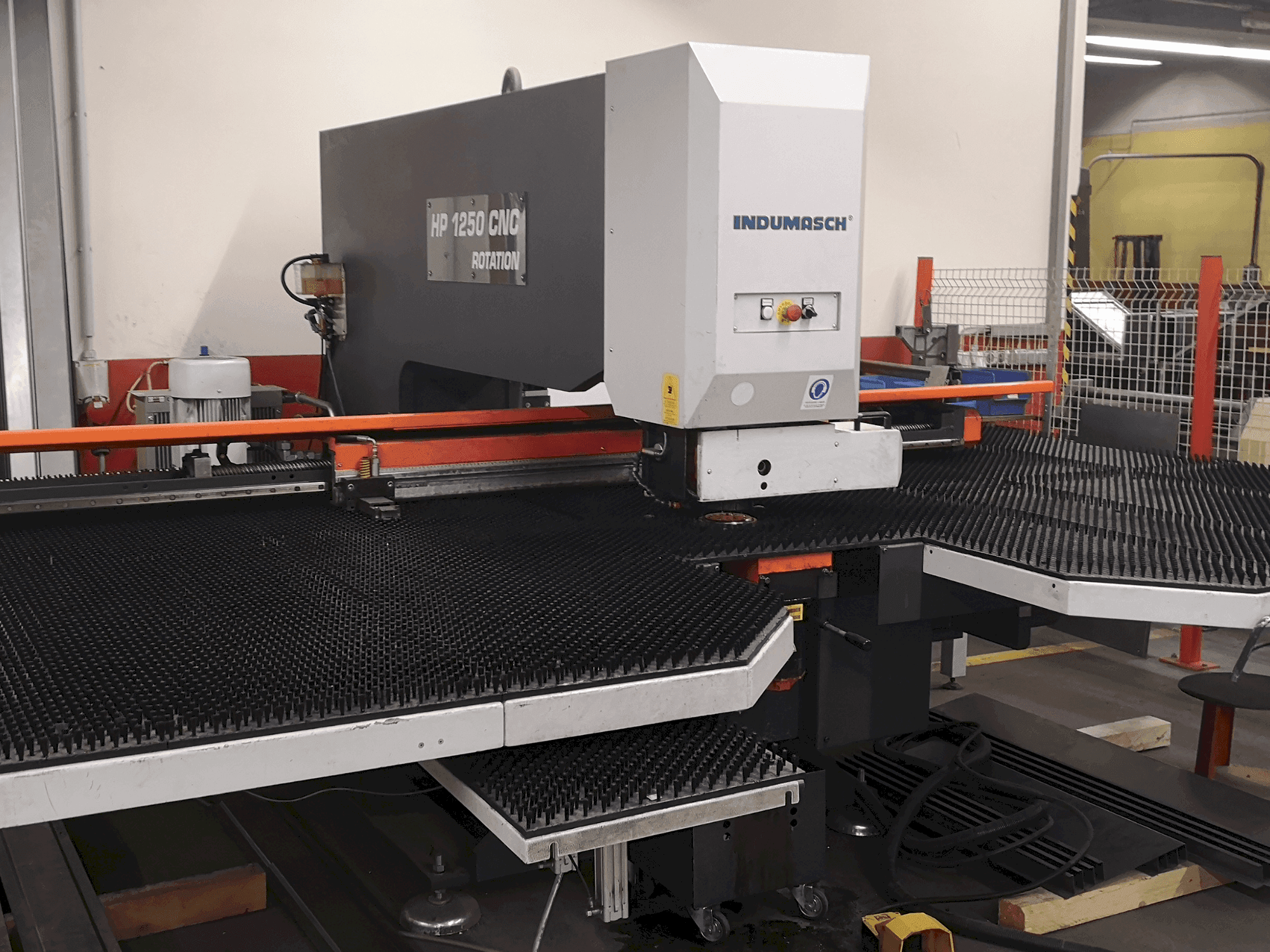 Makine IMAC HP 1250 INDEX - Önden görünüm