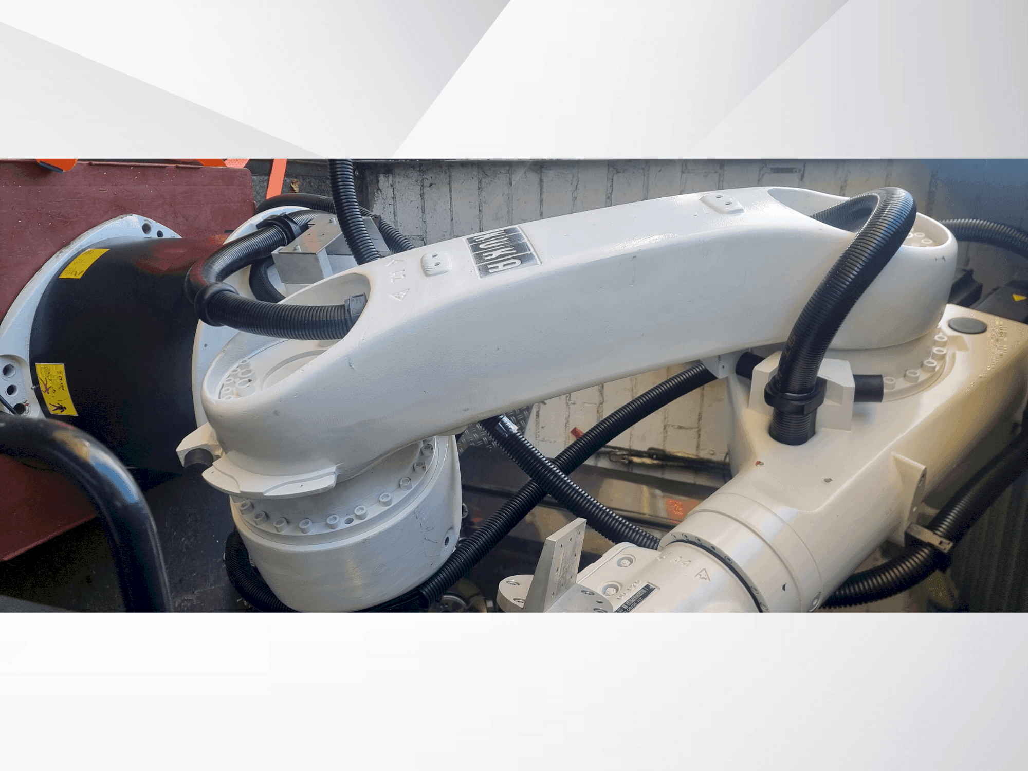 Makine KUKA Kr30-3 - Önden görünüm