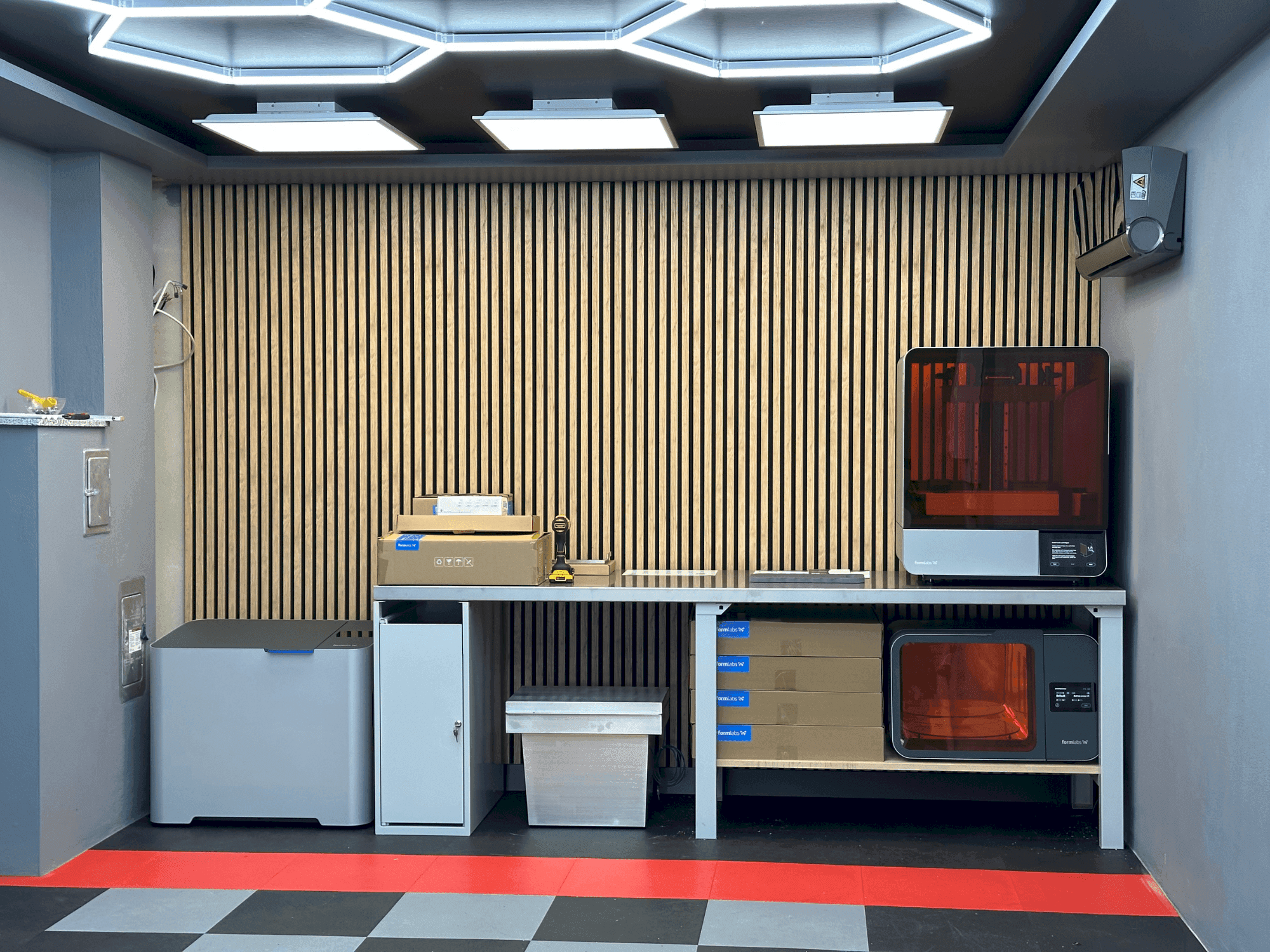 Makine FORMLABS 4L - Önden görünüm