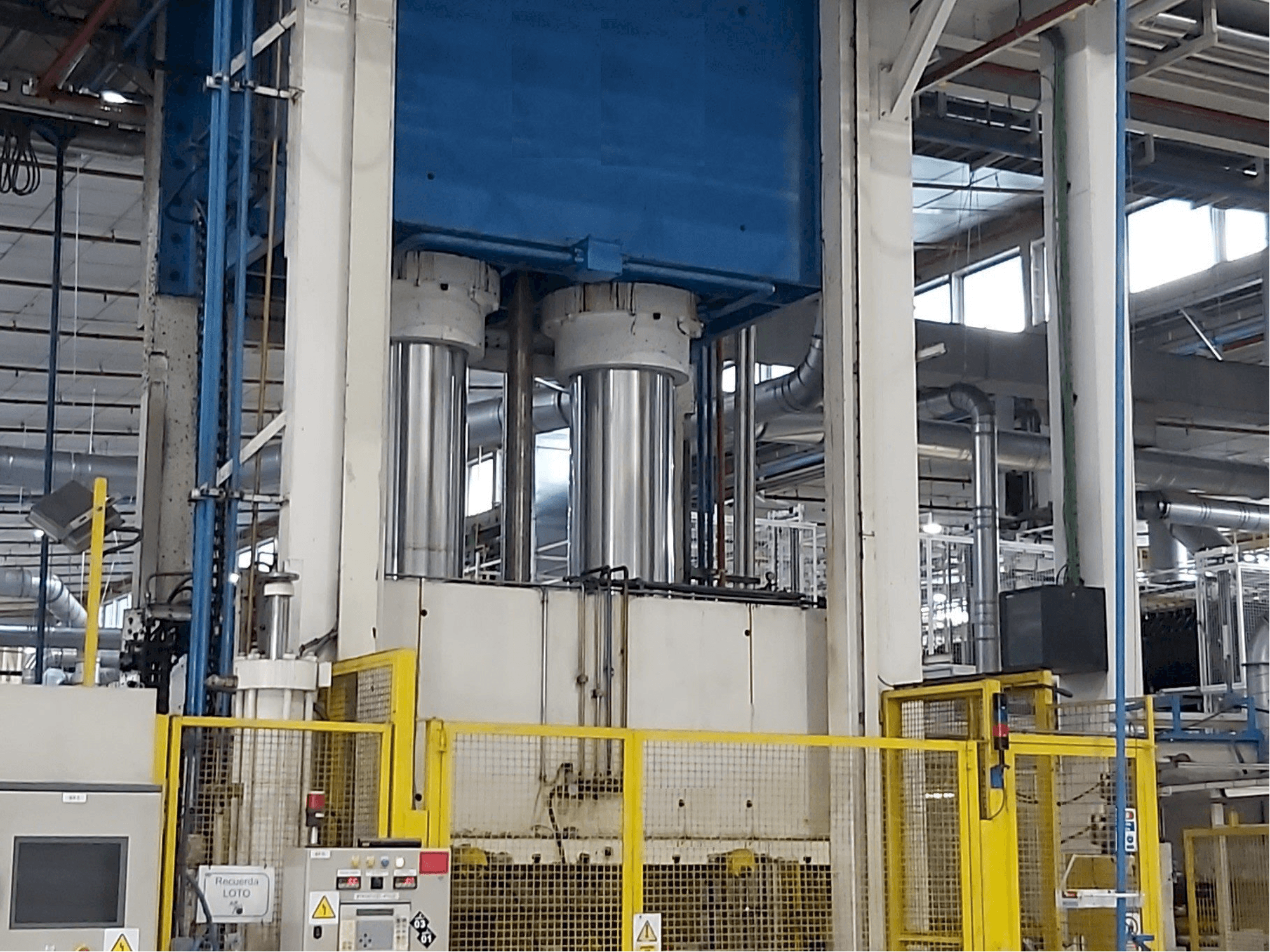 Makine Pinette 1500 Ton - Önden görünüm