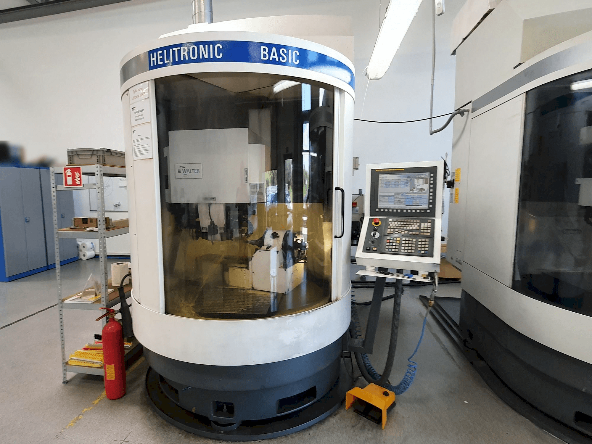 Makine Walter Helitronic BASIC-F - Önden görünüm