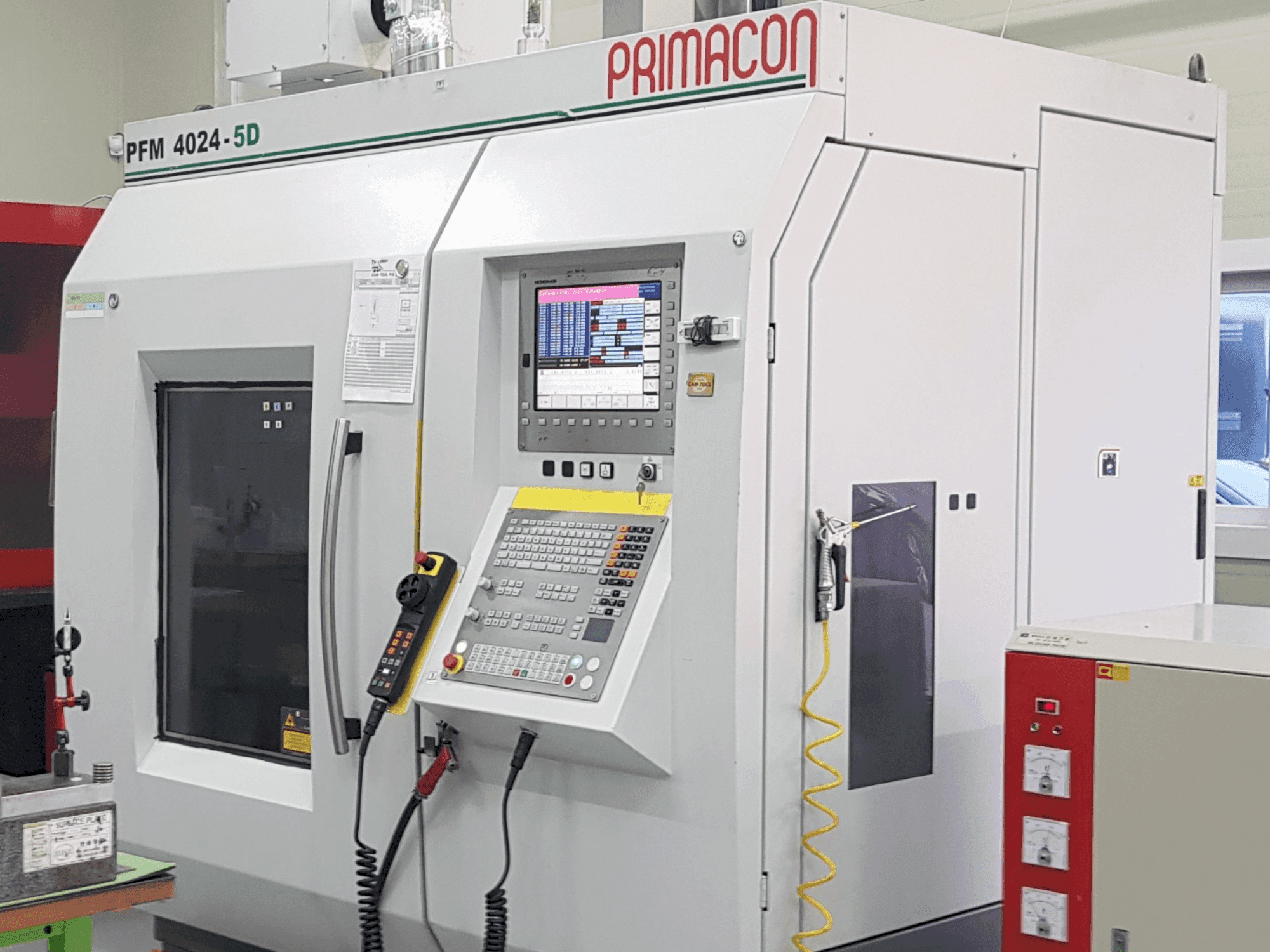 Makine PRIMACON PFM 4024 - Önden görünüm