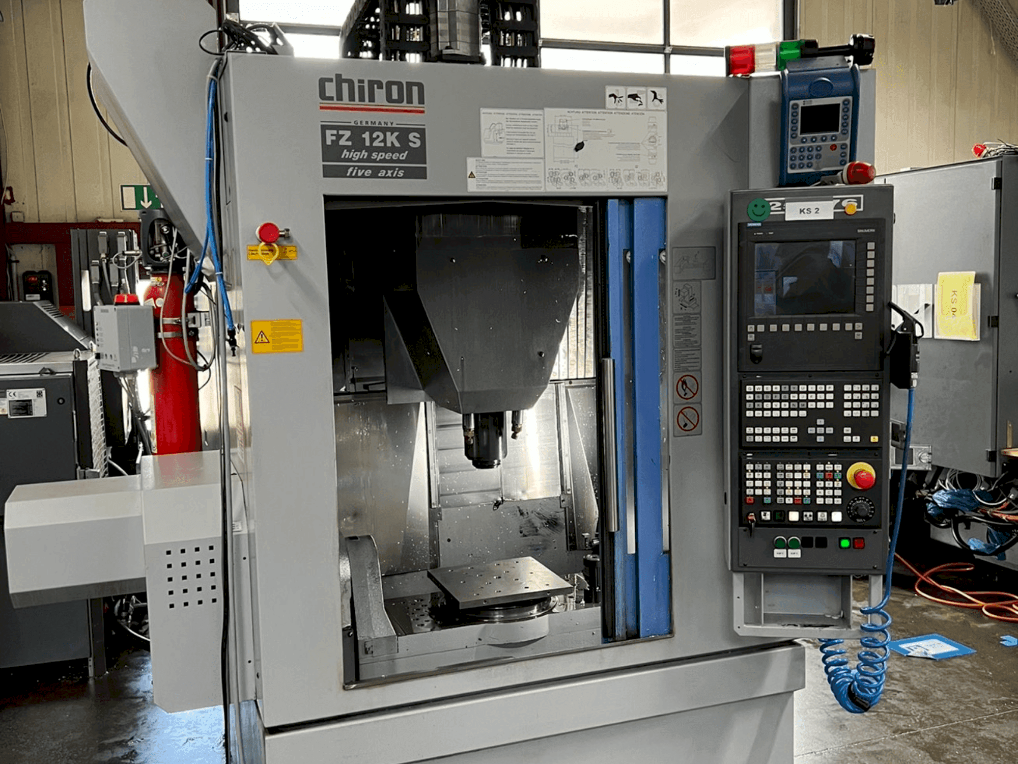 Makine CHIRON FZ12 KS - Önden görünüm