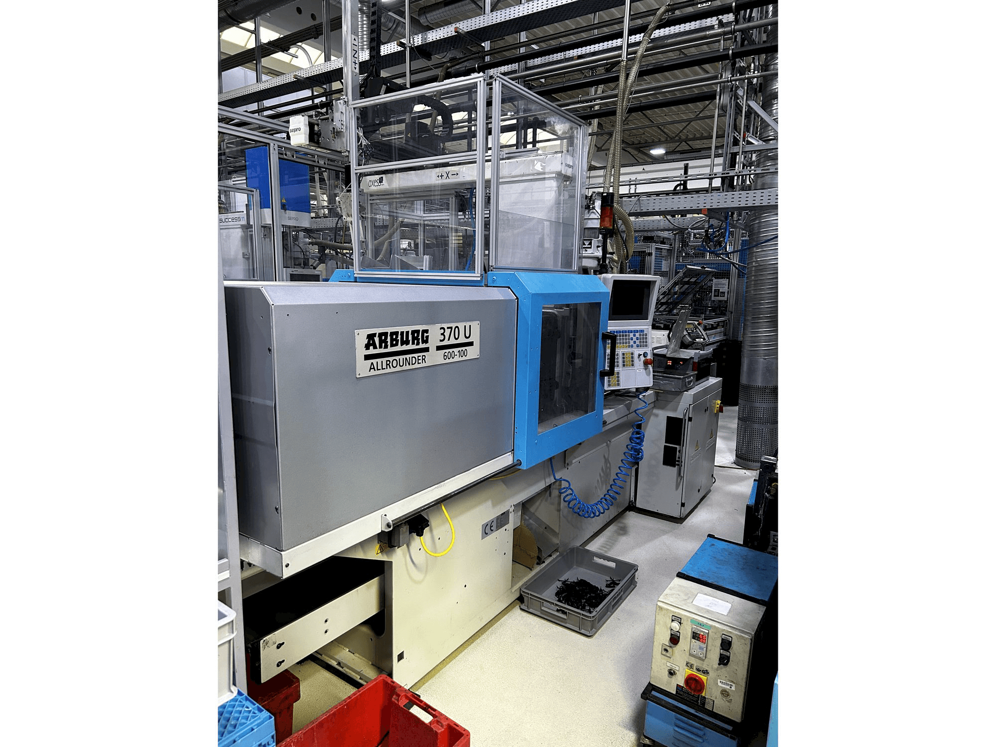 Makine Arburg Allrounder 370 U 600-100 - Önden görünüm