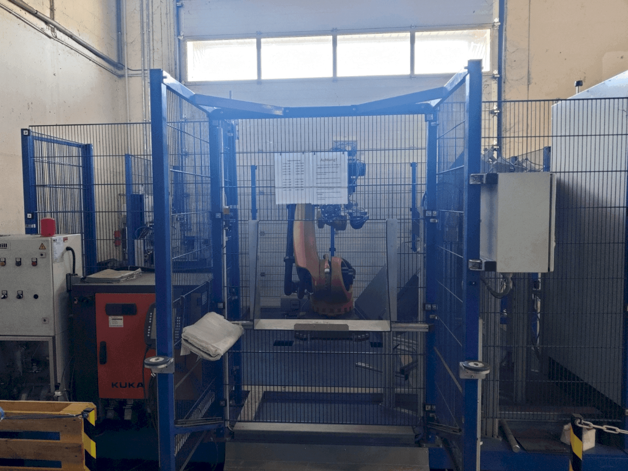 Makine KUKA KR 120 R 2500 pro - Önden görünüm