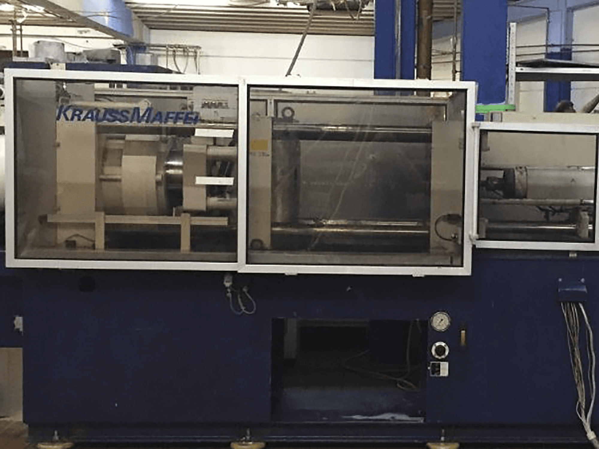 Makine Krauss Maffei 150-620 B1 - Önden görünüm