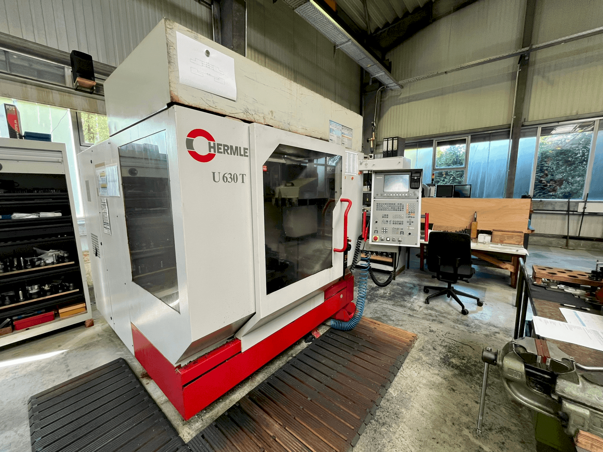 Makine HERMLE U 630 T - Önden görünüm