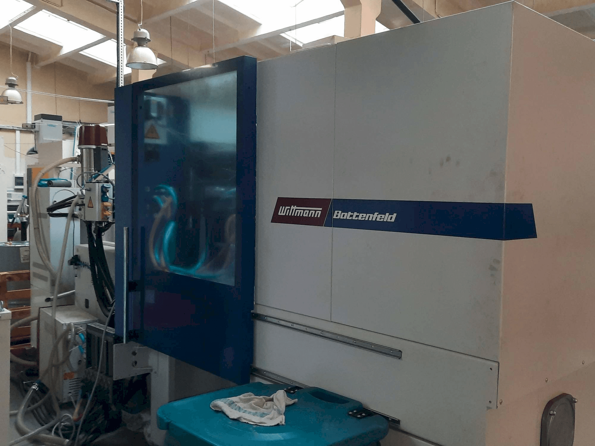 Makine Battenfeld SmartPower 110/350 - Önden görünüm
