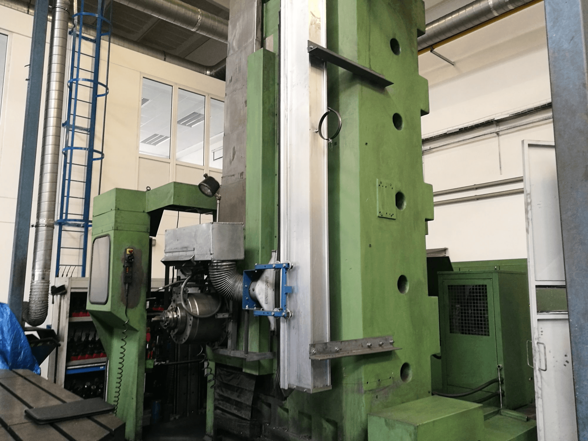 Makine TOS - Önden görünüm WHN 130