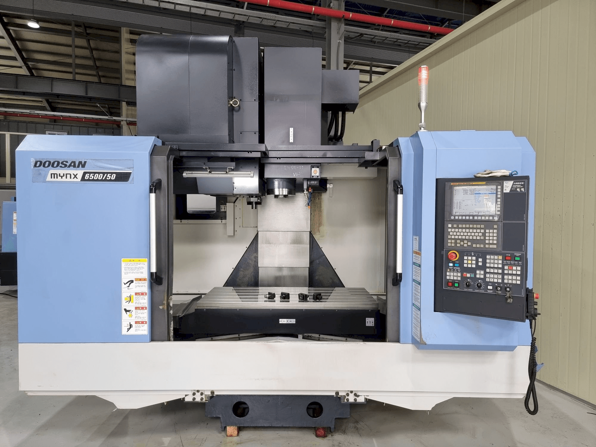 Makine Doosan MYNX 6500/50 - Önden görünüm