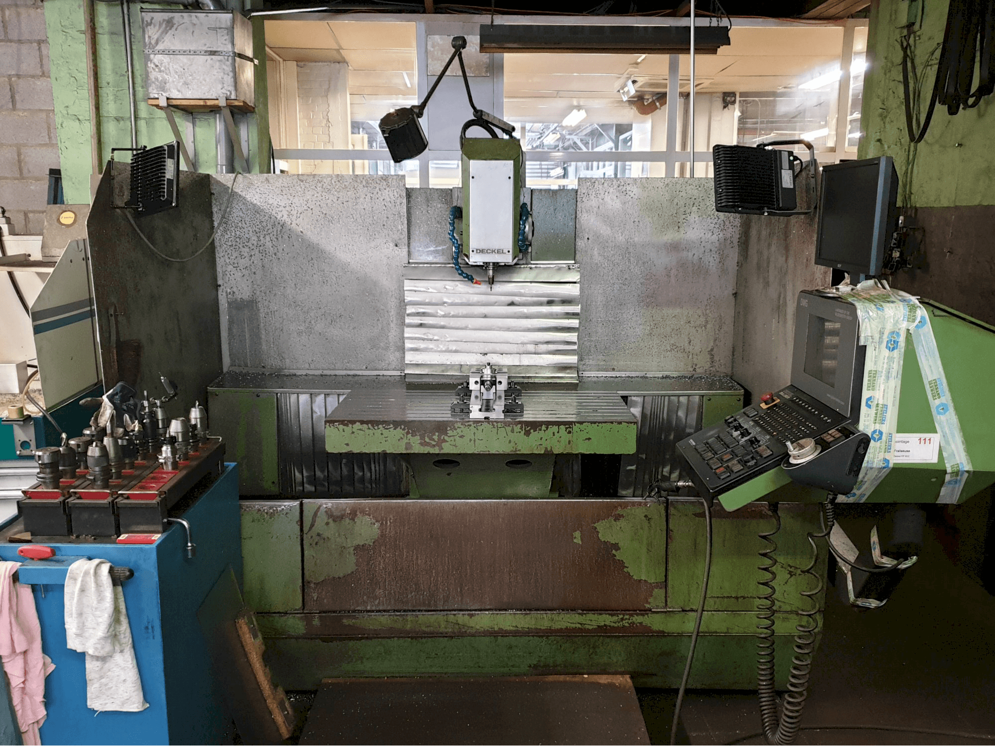 Makine DECKEL - Önden görünüm FP5CC