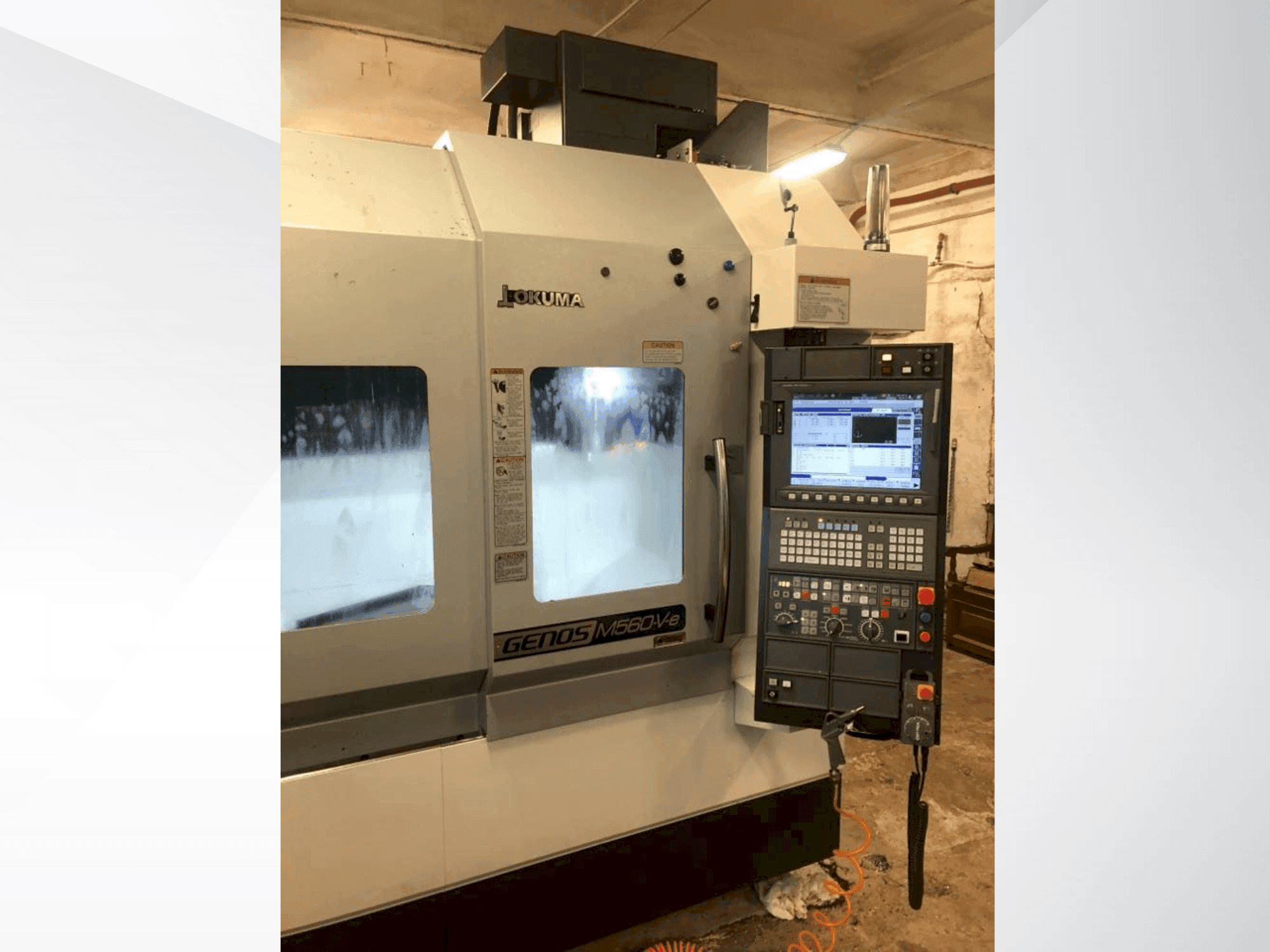 Makine Okuma GENOS M560-V-e - Önden görünüm