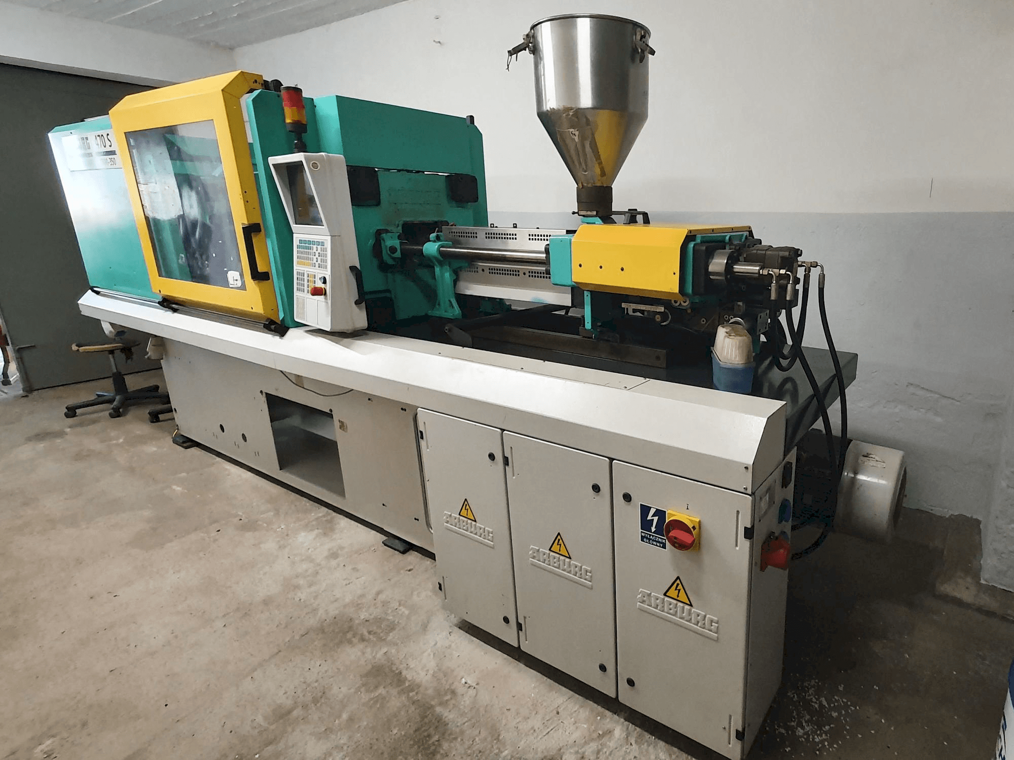 Makine Arburg 470s ALLROUNDER 1300-350 - Önden görünüm