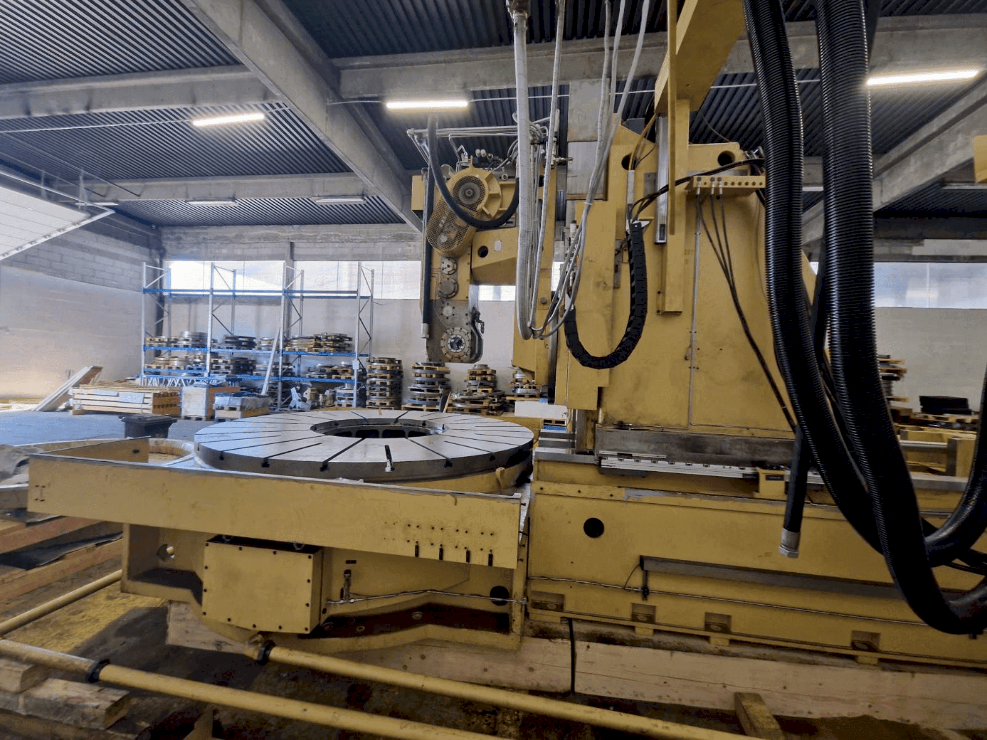 Makine Gleason PFAUTER P 2800 - Önden görünüm