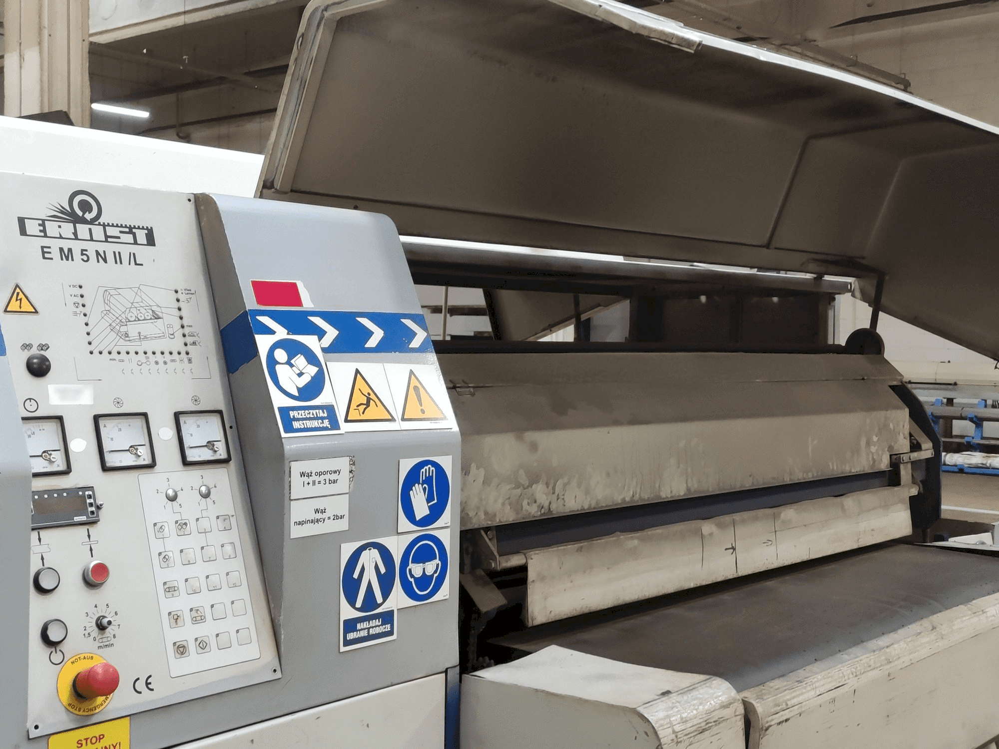 Makine ERNST EM5N II/L - Önden görünüm