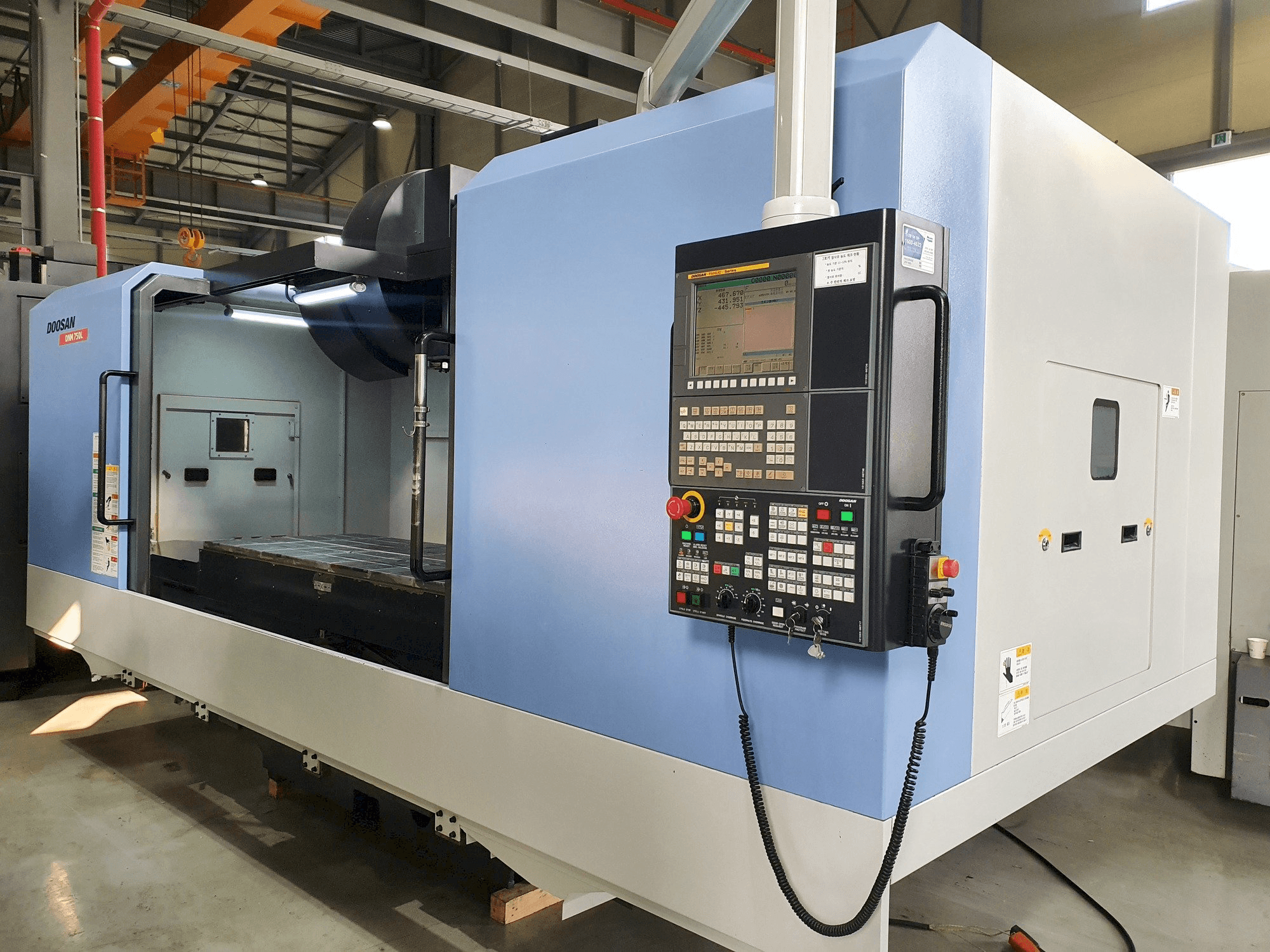 Makine Doosan DNM 750L - Önden görünüm