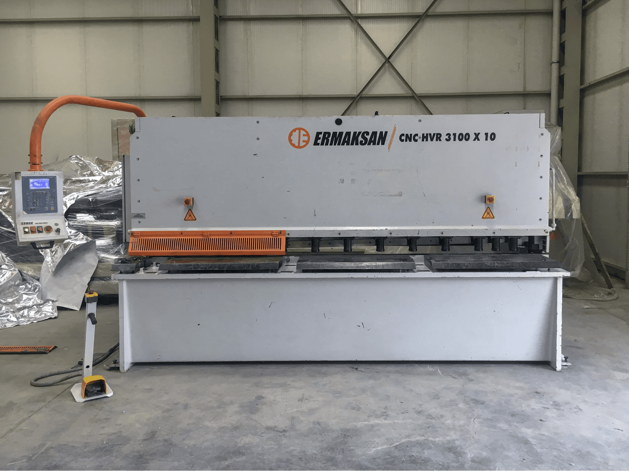 Makine ERMAKSAN - Önden görünüm CNC HVR 3100x10