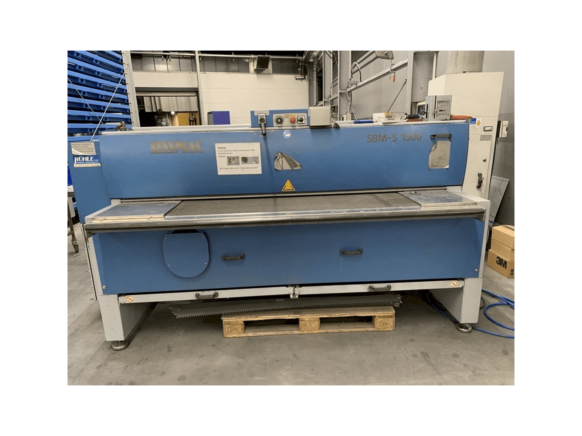 Makine LISSMAC SBM-S 1500 - Önden görünüm