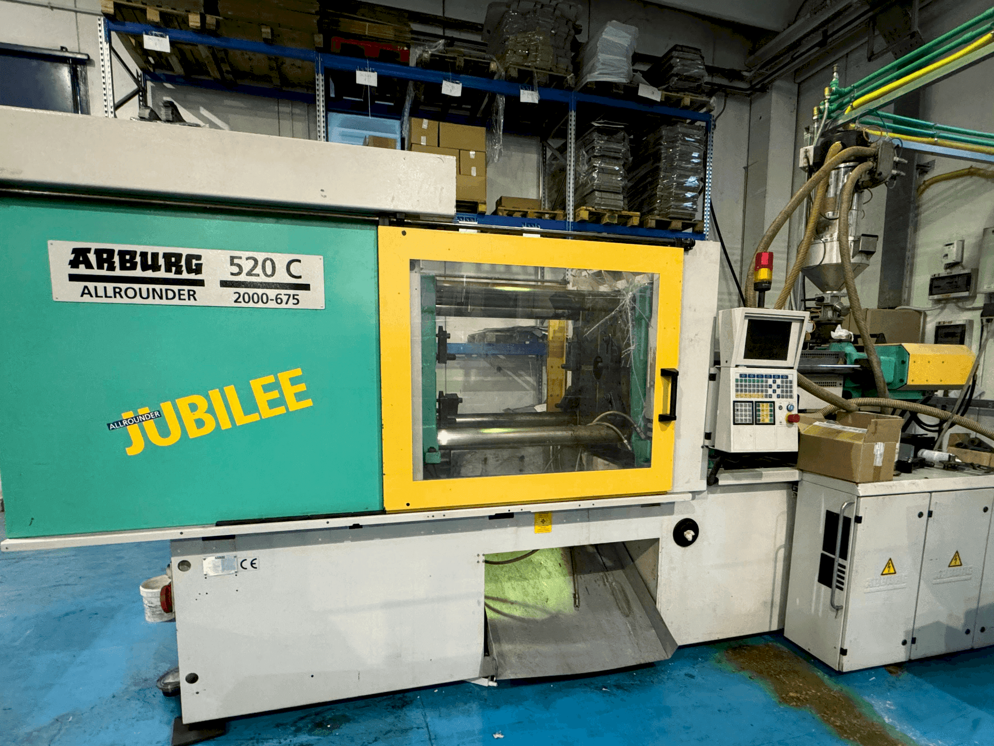 Makine Arburg ALLROUNDER CENTEX 520 C 2000-675 - Önden görünüm