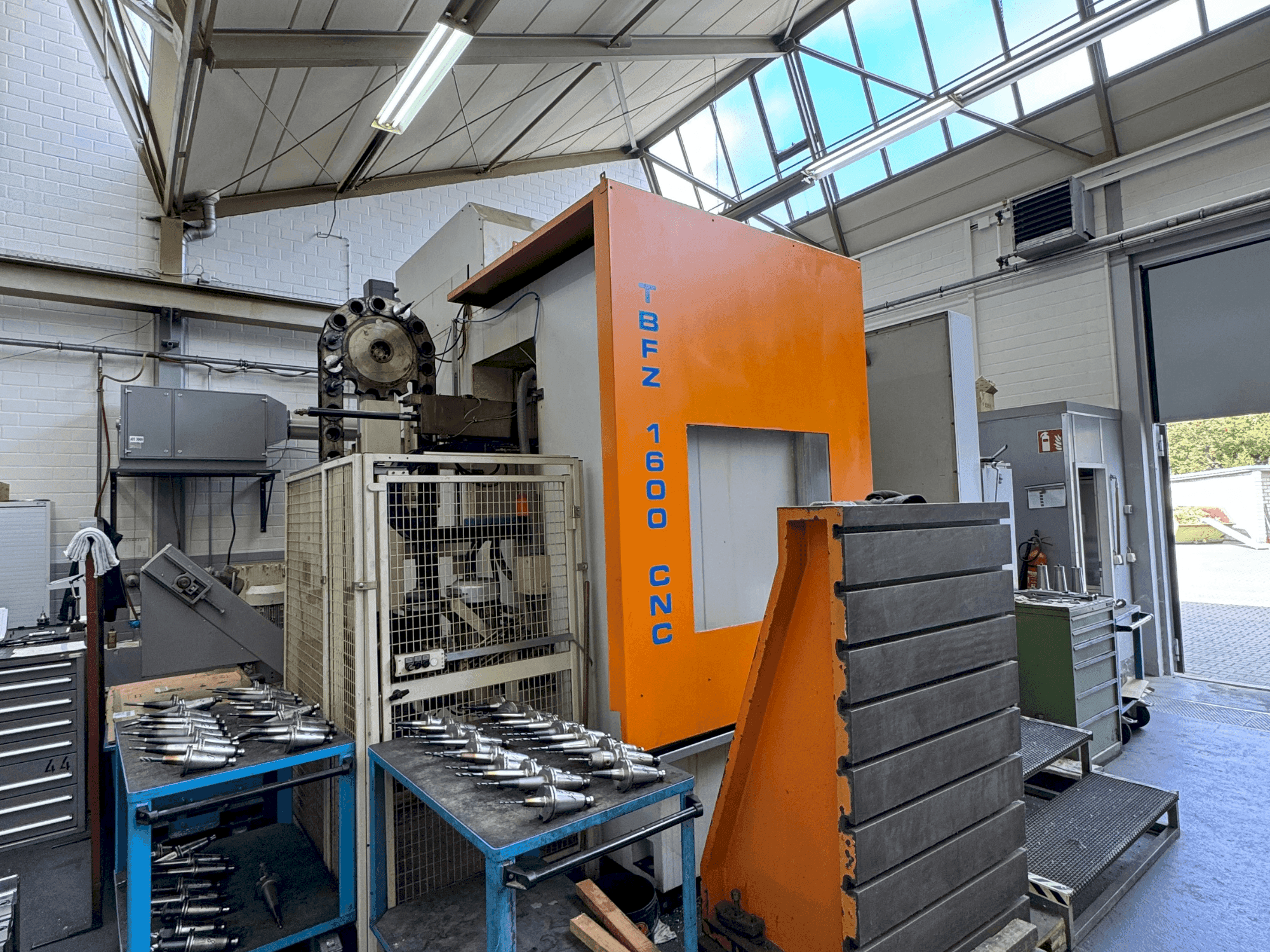 Makine BUCK TBFZ 1600 - Önden görünüm