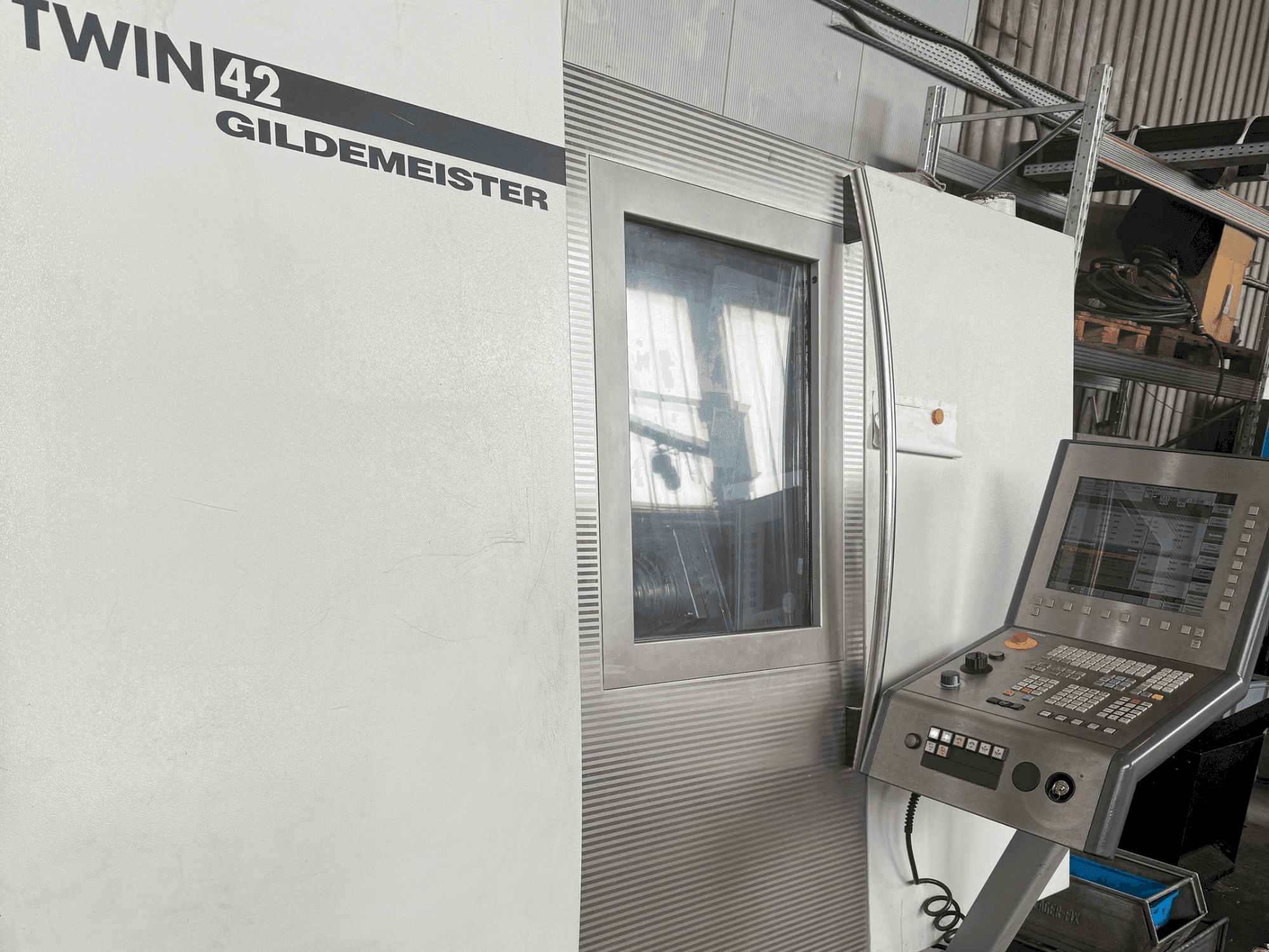 Makine Gildemeister Twin 41 - Önden görünüm
