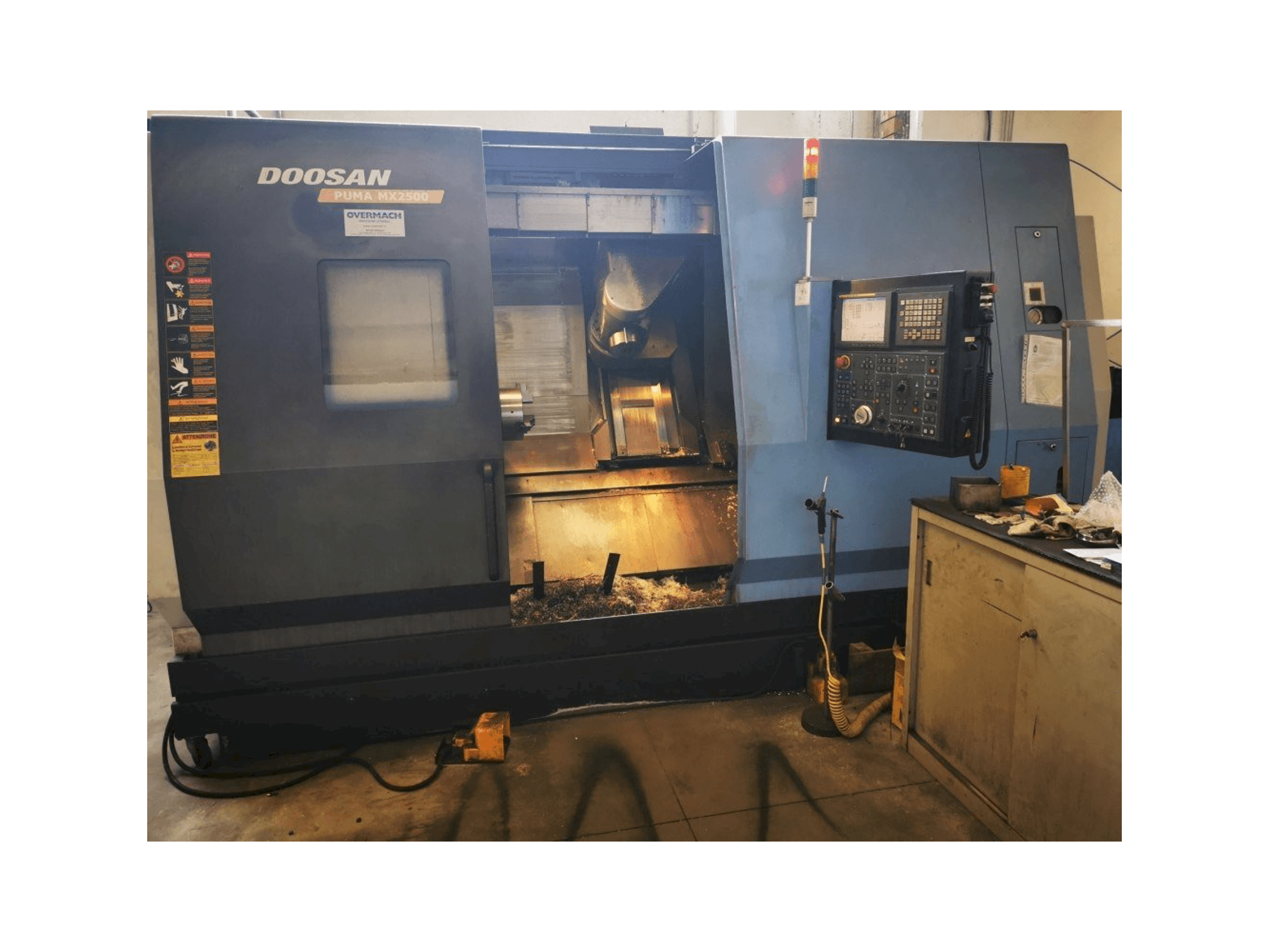Makine Doosan Puma MX 2500 - Önden görünüm