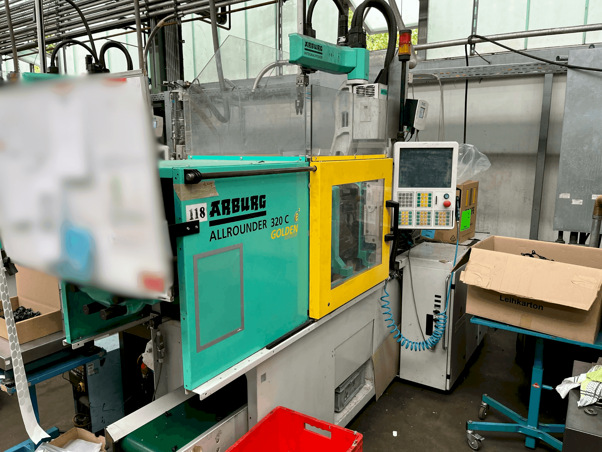 Makine Arburg Allrounder 320-50 C - Önden görünüm
