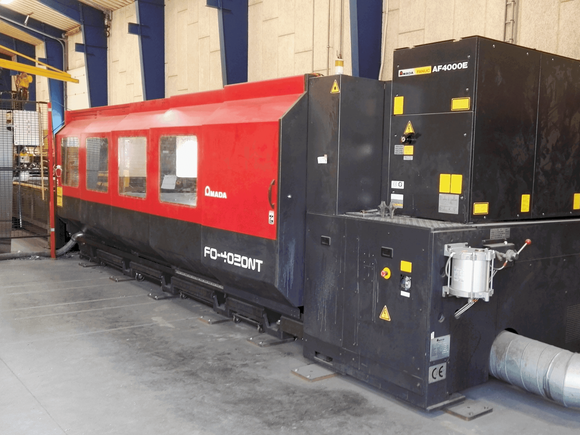 Makine AMADA FO-4020NT (2005) - Önden görünüm