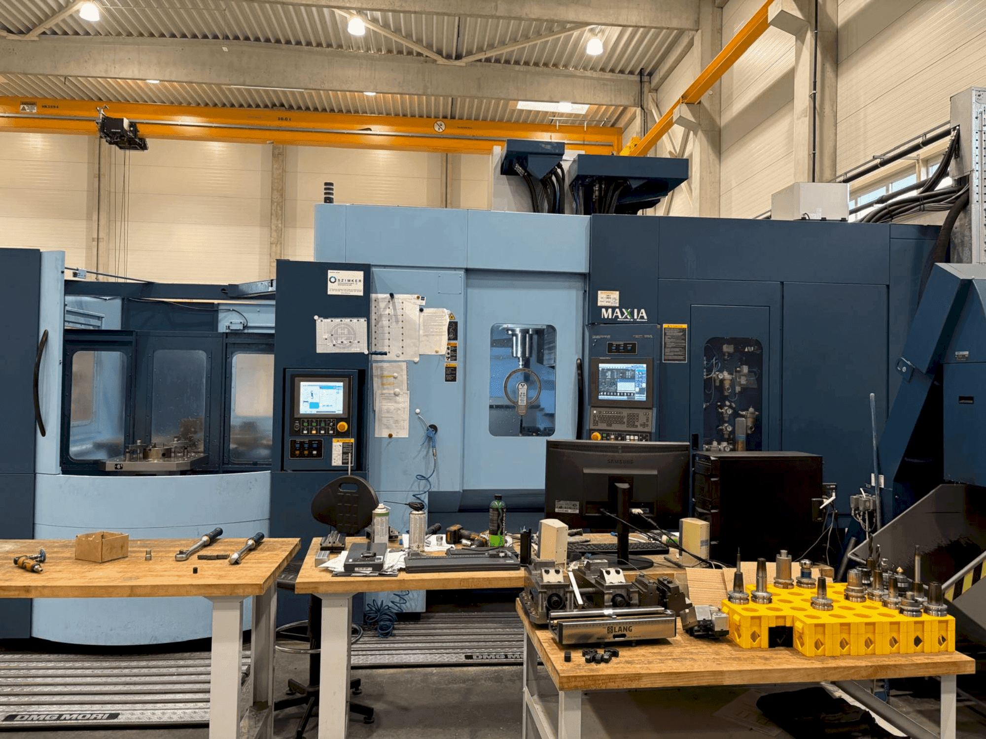 Makine Matsuura MAM72-70V - Önden görünüm