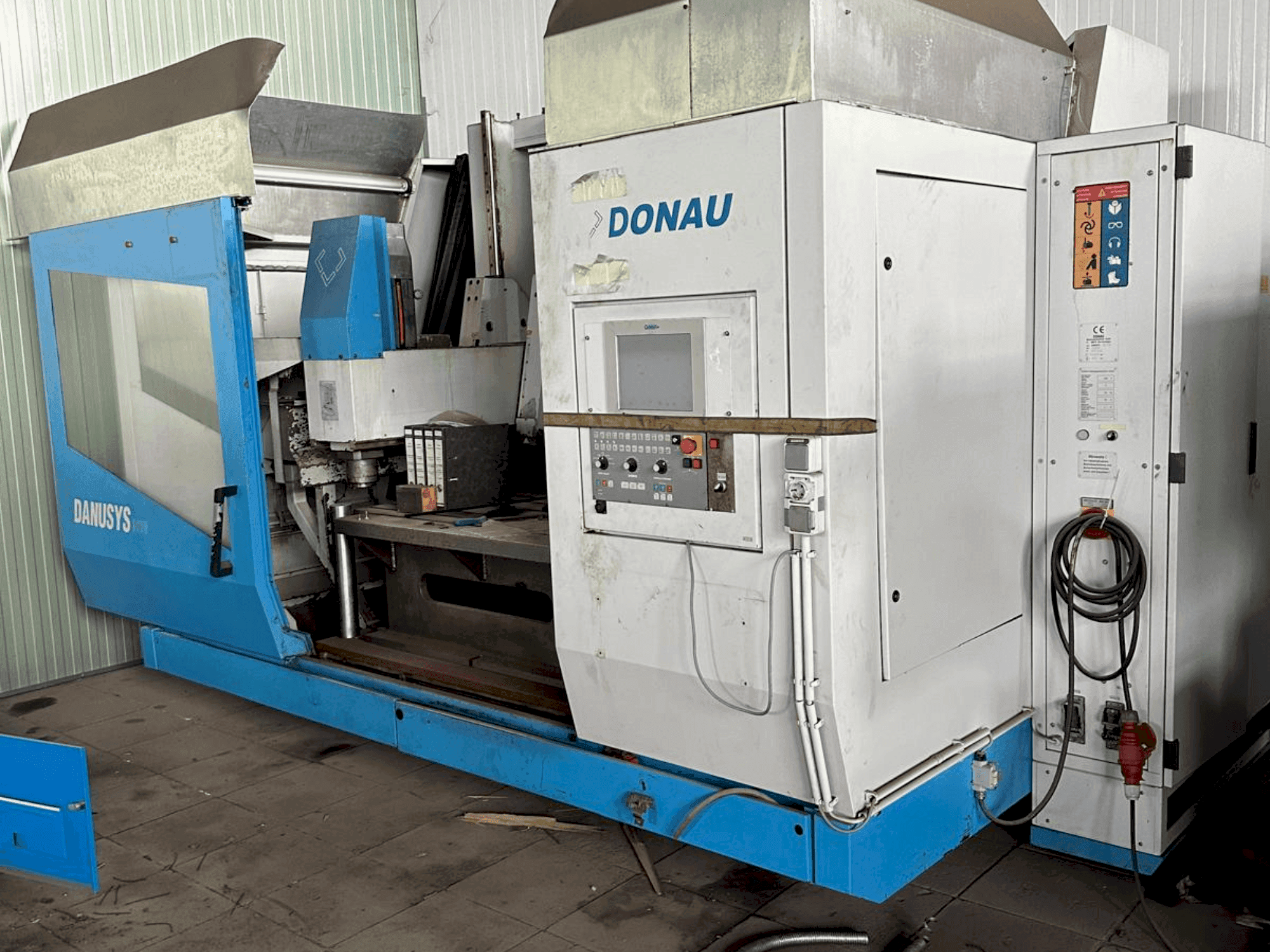 Makine DONAU DANUSYS 1510 - Önden görünüm