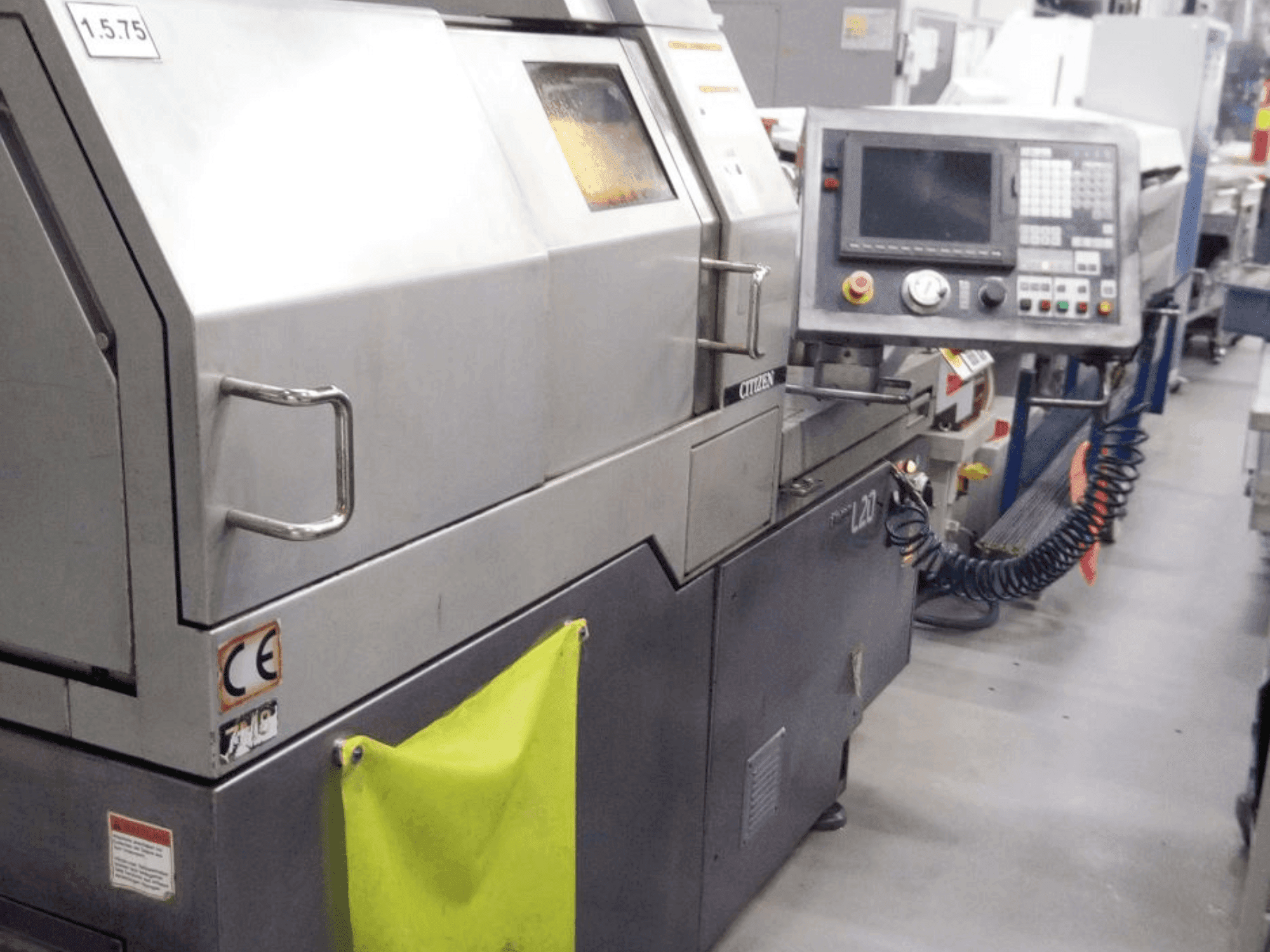 Makine Citizen L720-Vlll - Önden görünüm