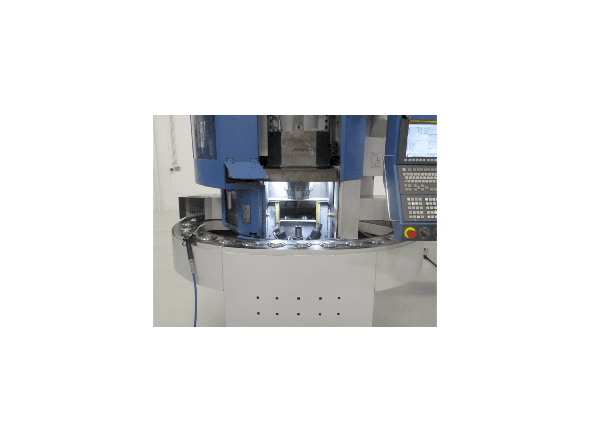 Makine EMAG VL3 - Önden görünüm