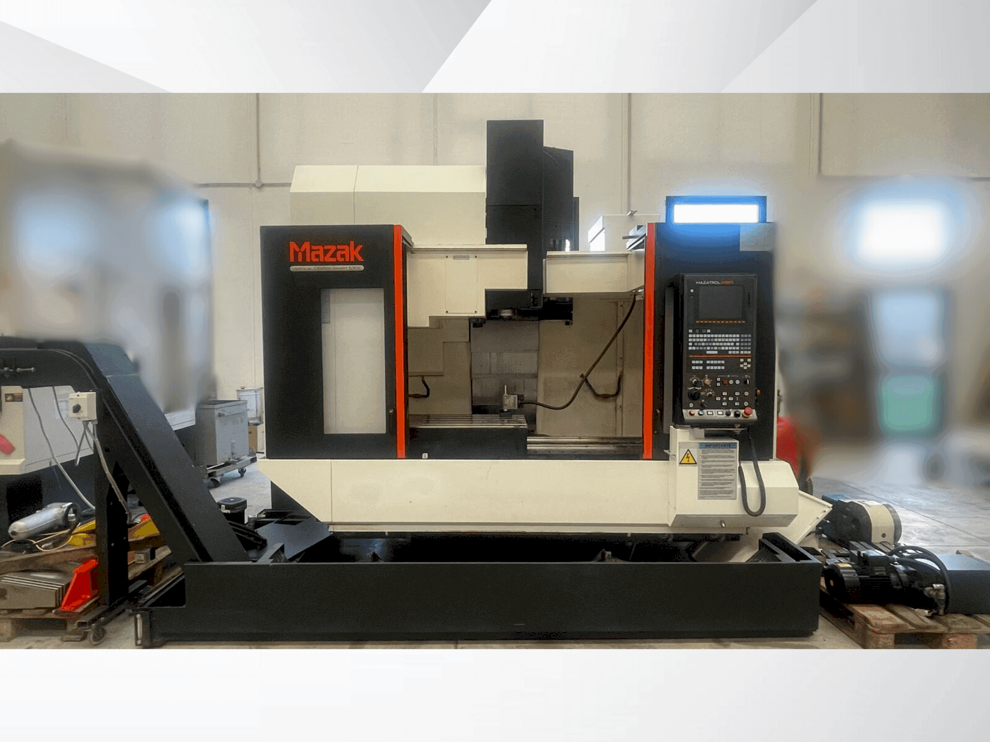 Makine Mazak VERTICAL CENTER SMART 530C - Önden görünüm