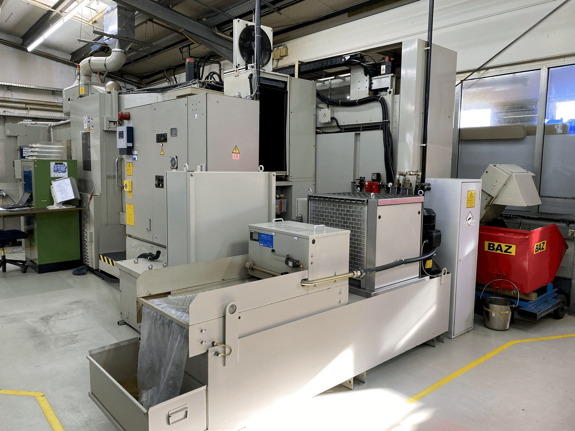 Makine Mitsui Seiki HU50A - Önden görünüm