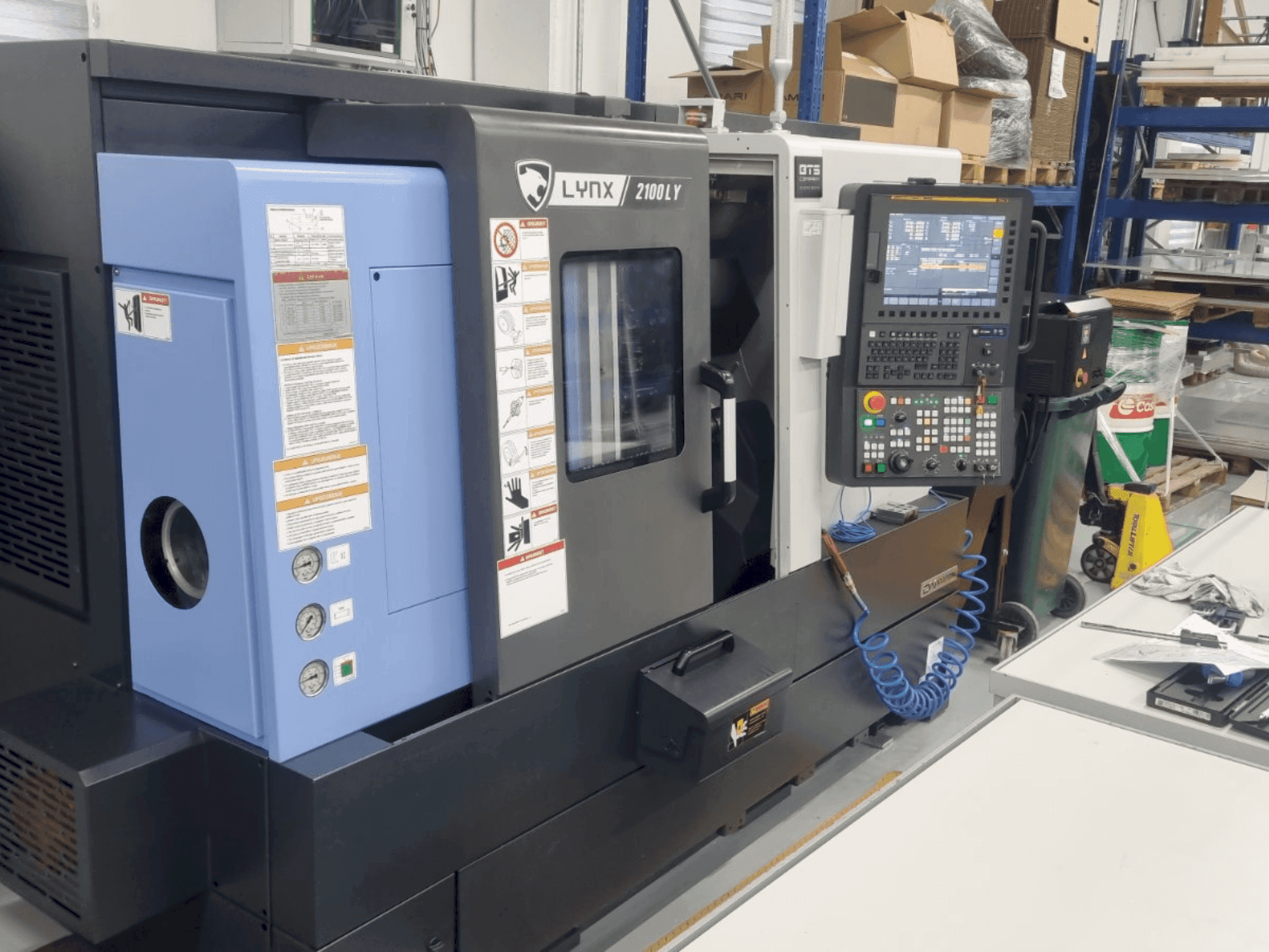 Makine DN SOLUTIONS LYNX 2100 LYB - Önden görünüm