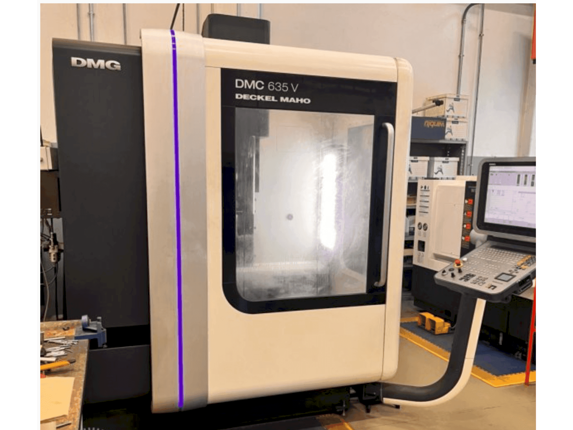 Makine DMG DECKEL MAHO DMC 635 V - Önden görünüm