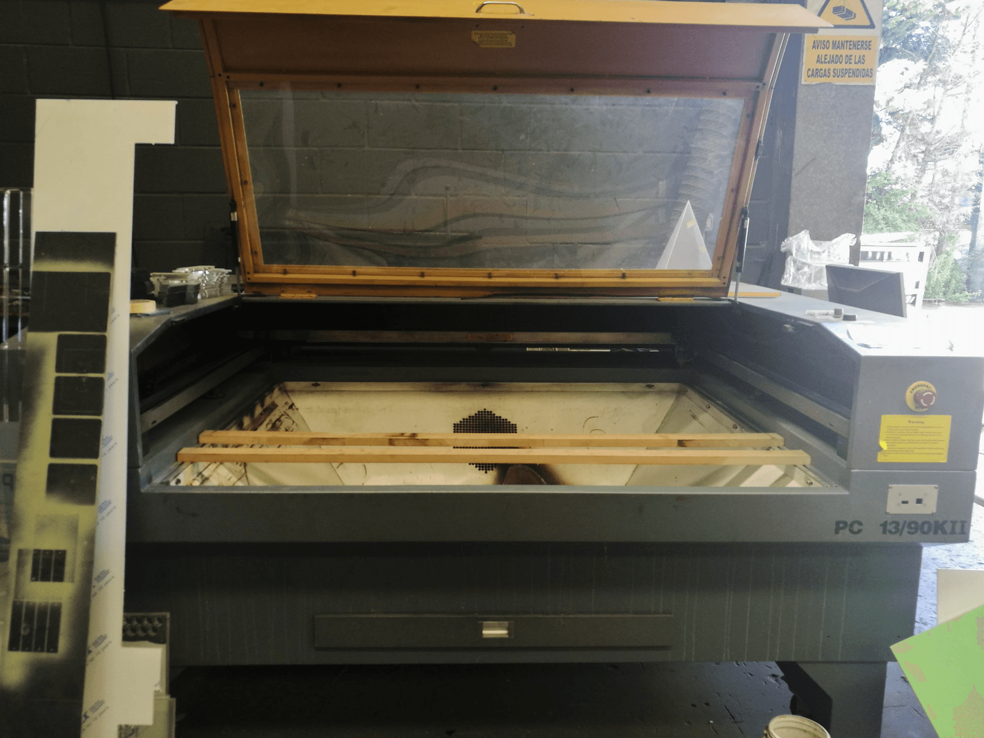 Makine PC - Önden görünüm 13/90KII