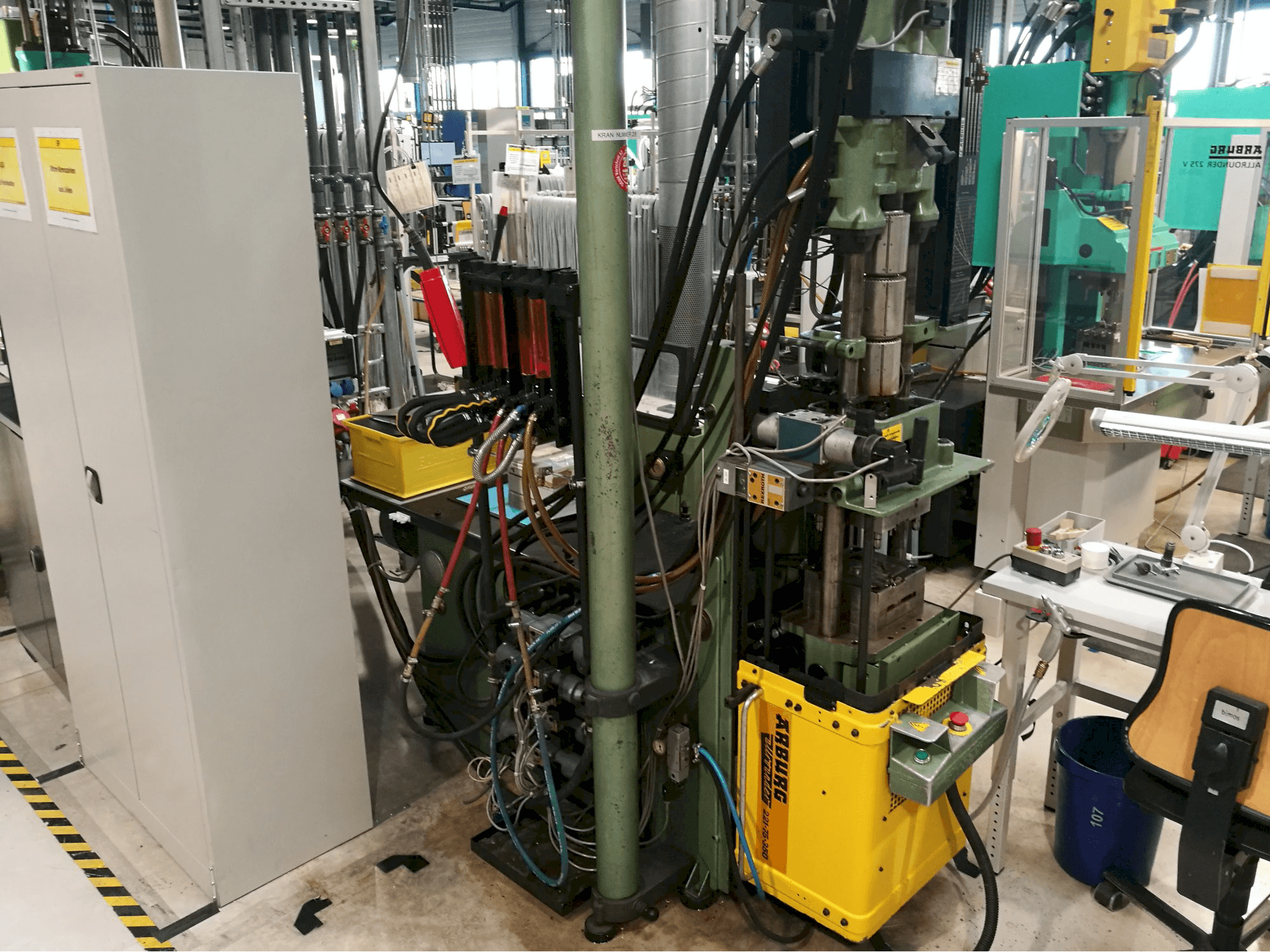 Makine Arburg - Ayrıntı Allrounder 221-75-350