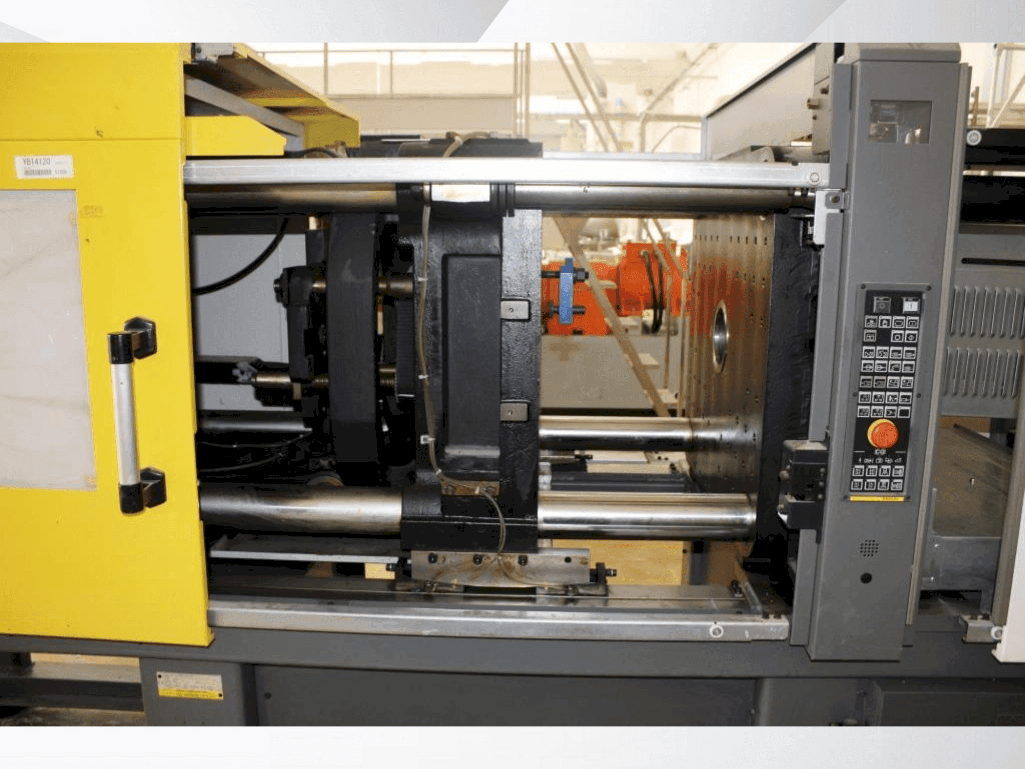 Makine FANUC ROBOSHOT S-2000 i 150B - Önden görünüm