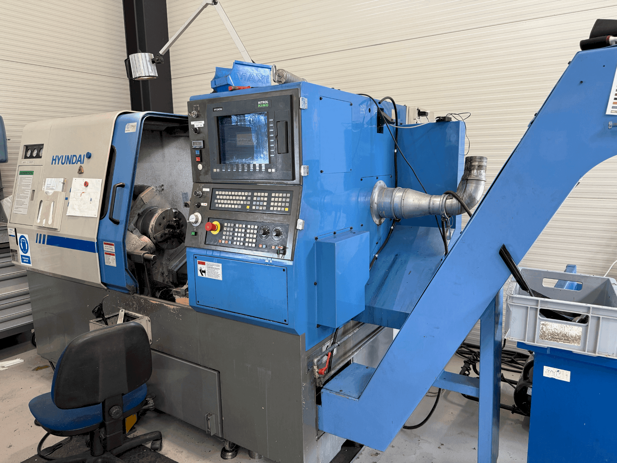 Makine Hyundai HIT 20 M - Önden görünüm