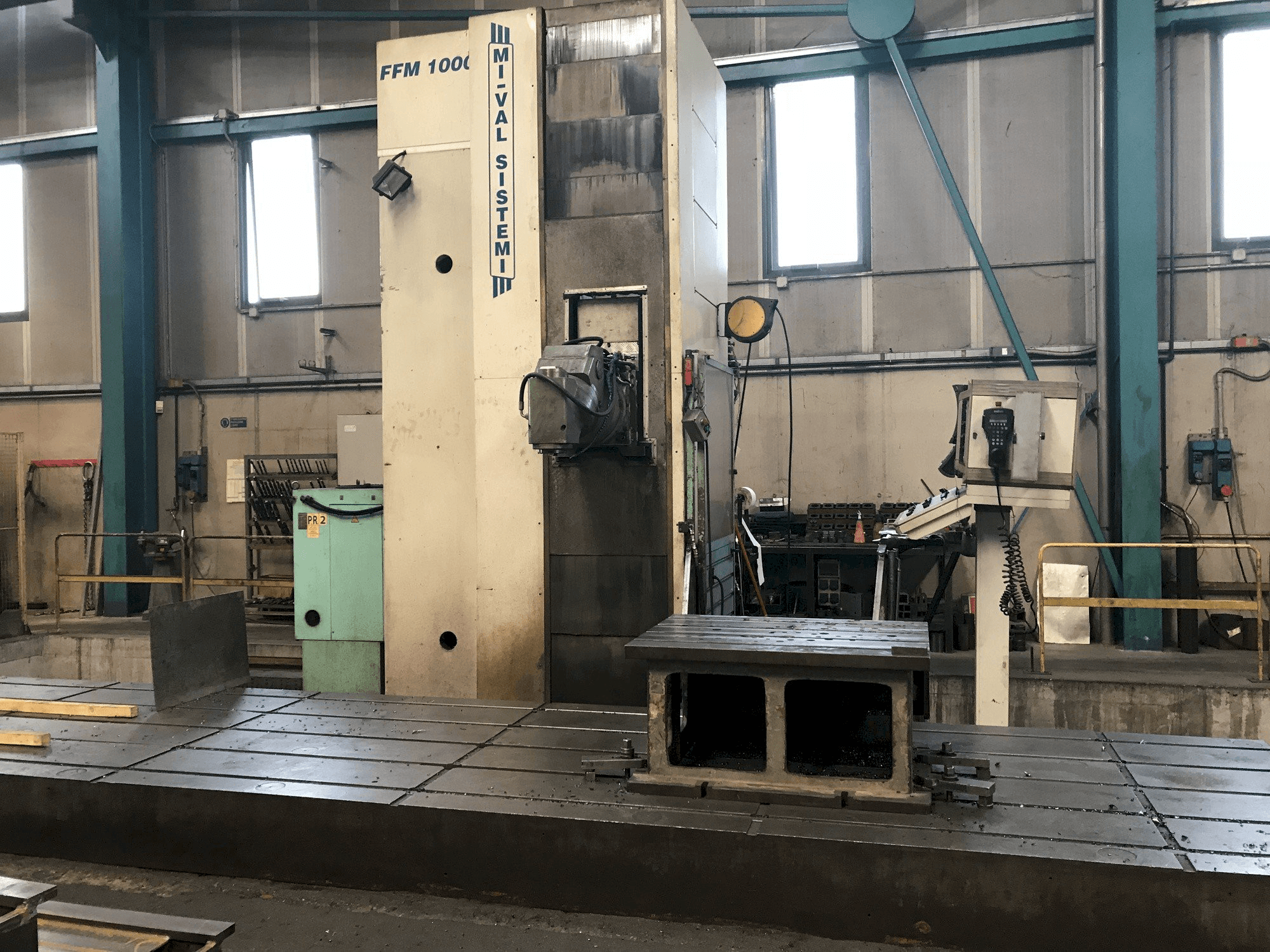 Makine MIVAL FFM 1000 - Önden görünüm