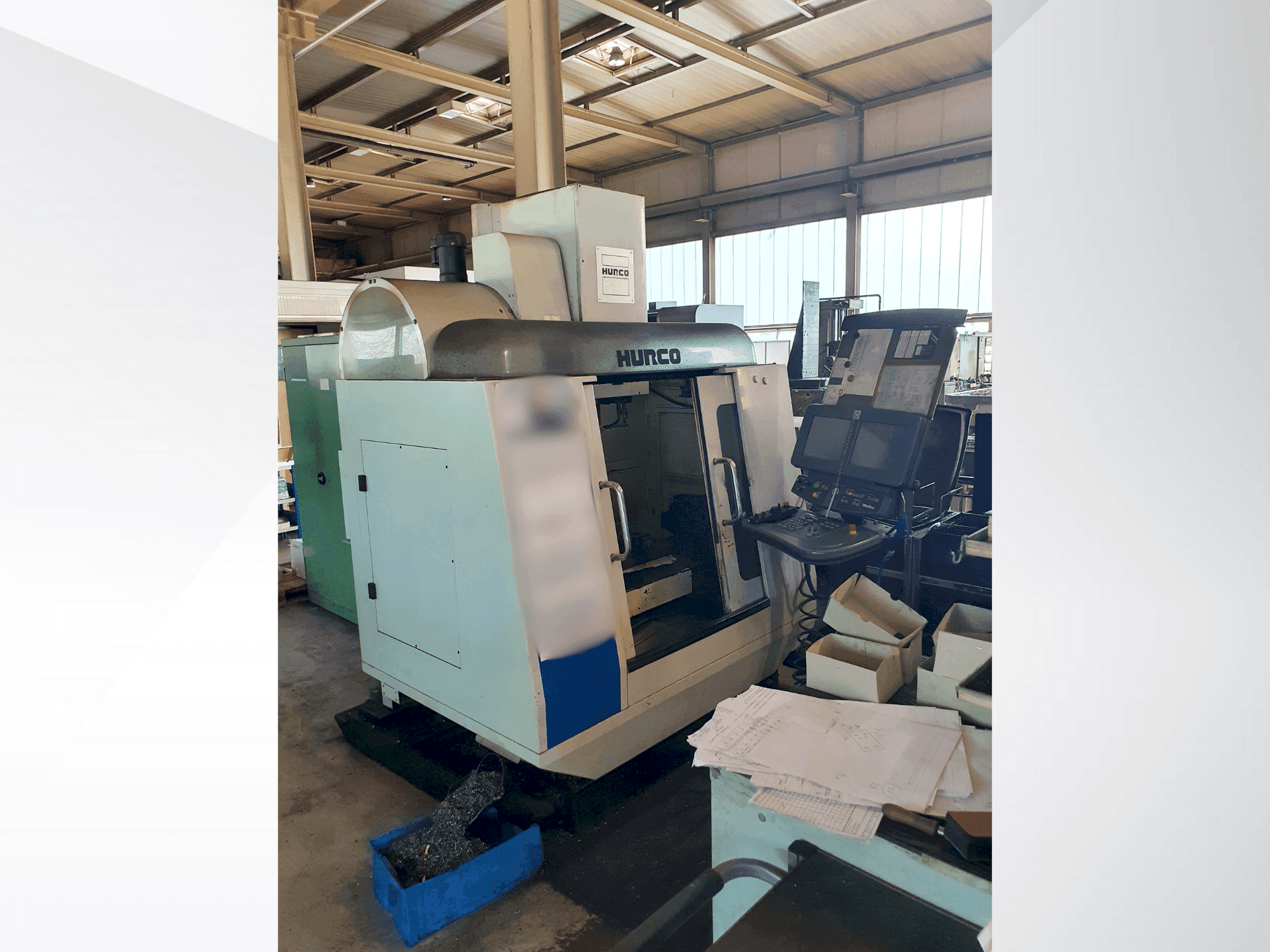 Makine Hurco VMX42T - Önden görünüm